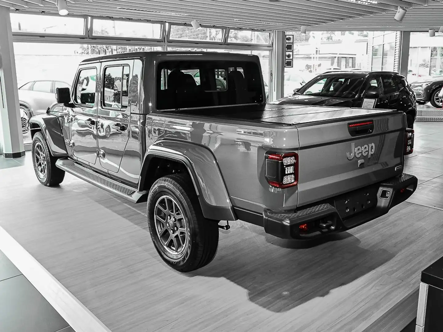 Jeep Gladiator Overland 4WD 3.0 CRD EU6d OVERLAND - LED - SICHERH Grau - 2