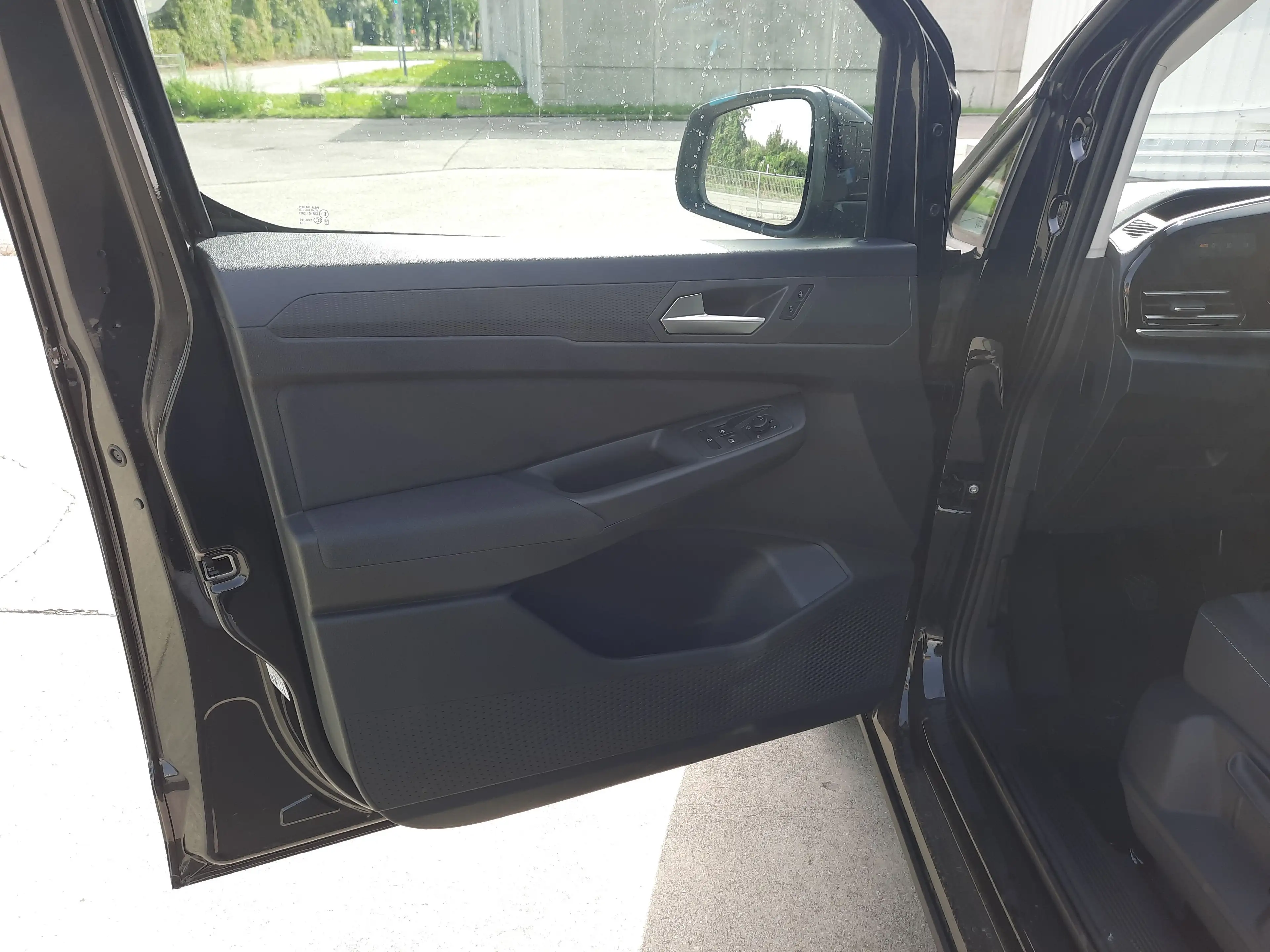 Ford Tourneo Connect 2.0 EcoBlue Active L2 AWD LED — photo 12