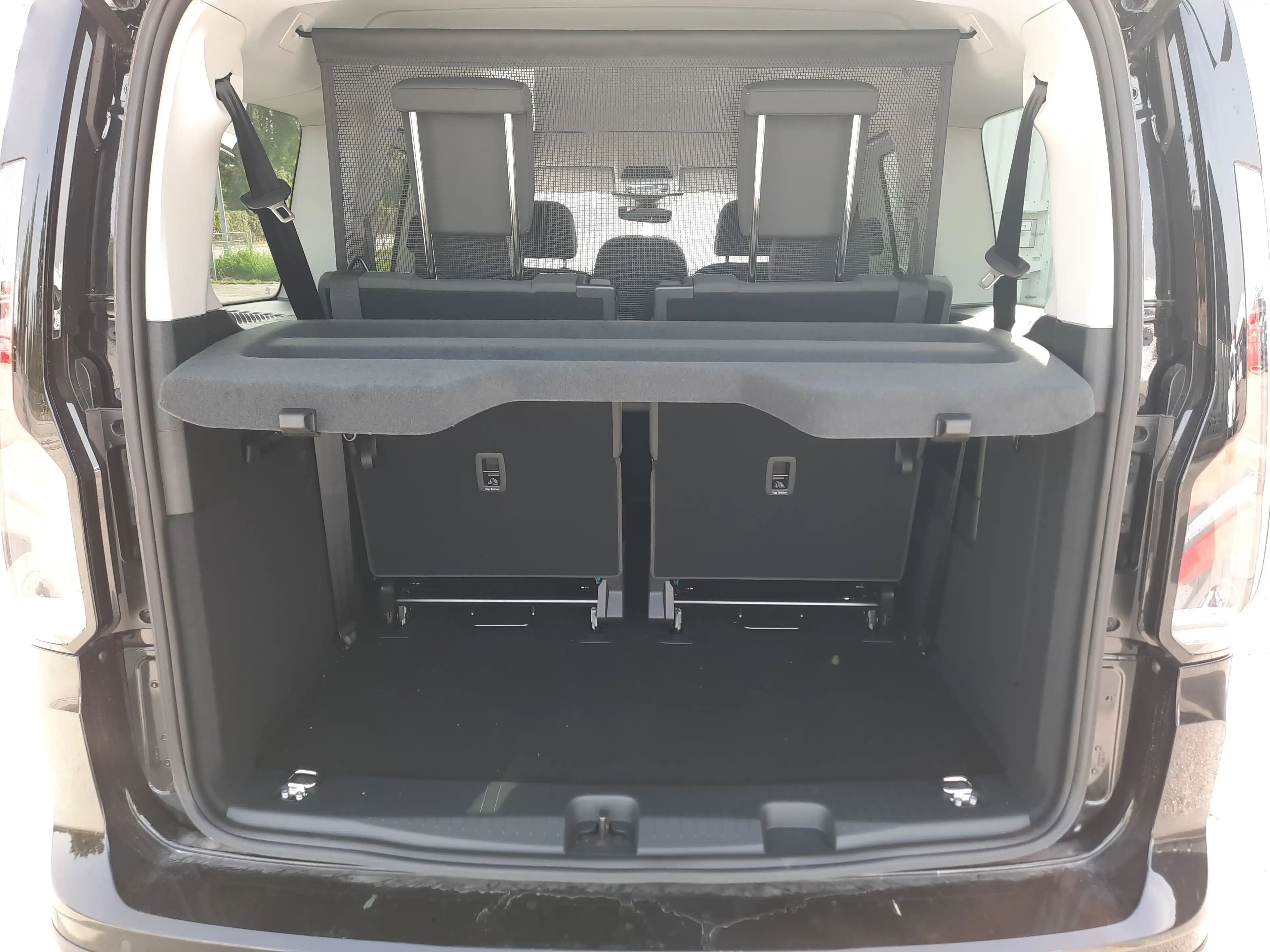 Ford Tourneo Connect 2.0 EcoBlue Active L2 AWD LED — photo 9