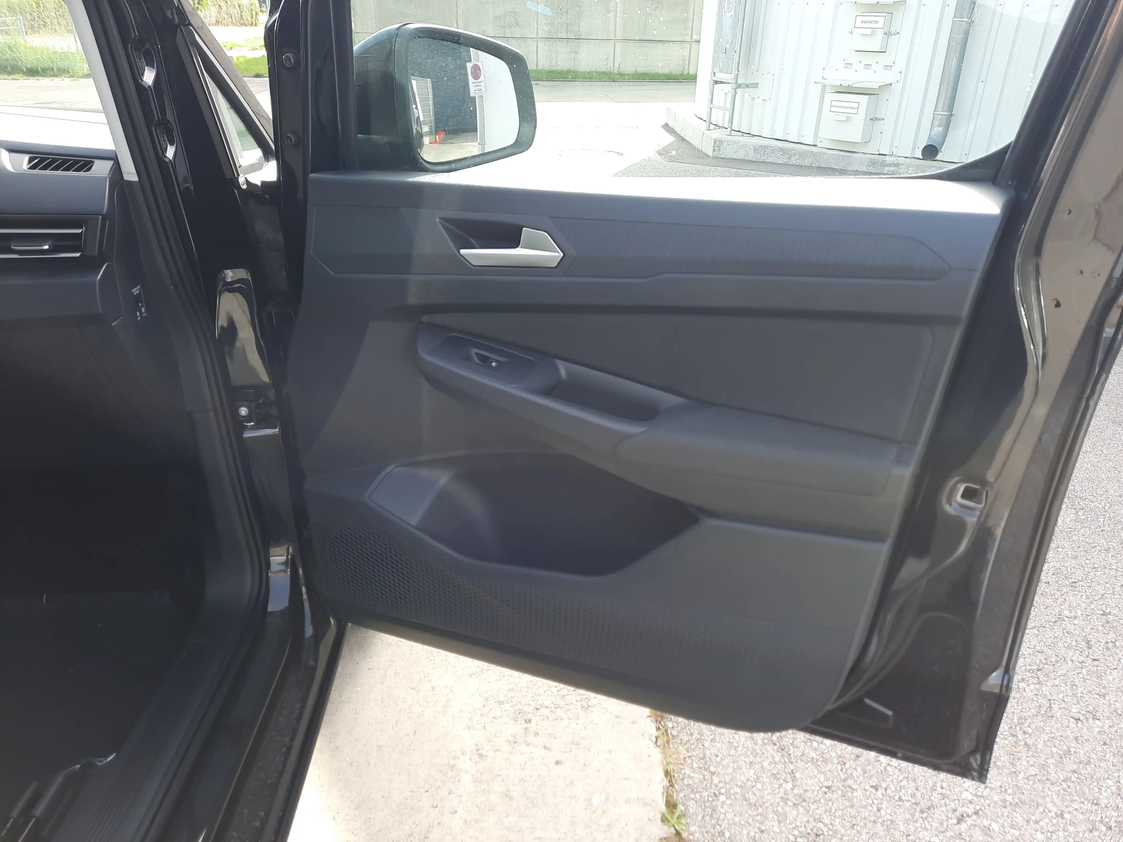 Ford Tourneo Connect 2.0 EcoBlue Active L2 AWD LED — photo 14