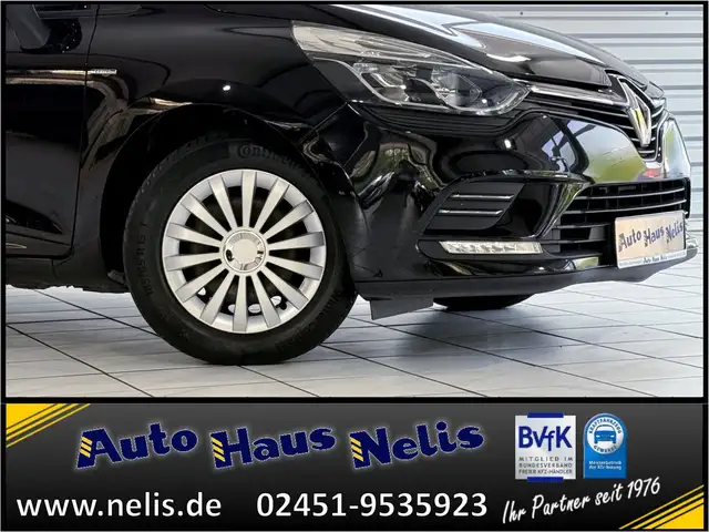 Renault Clio view 2