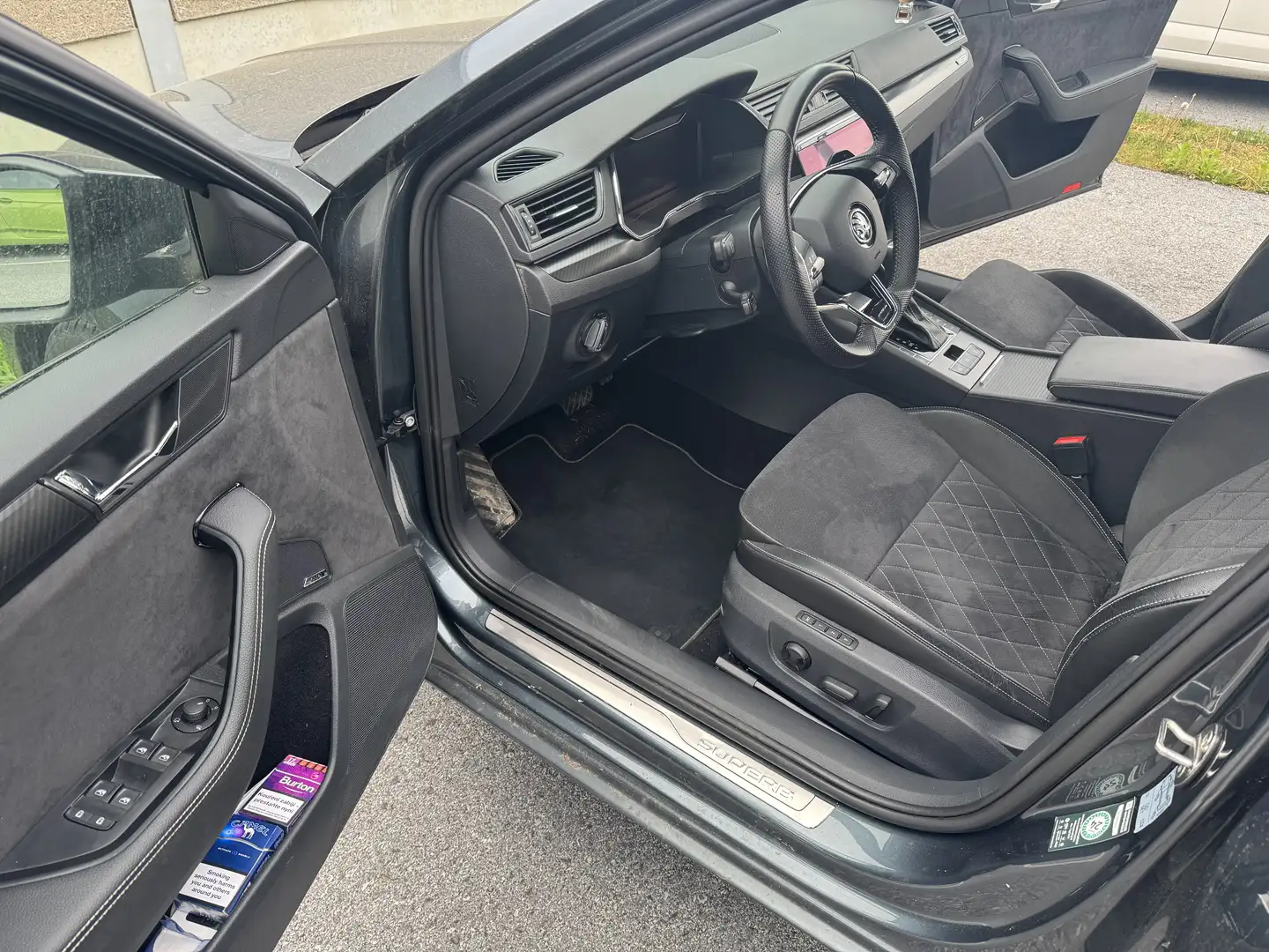 Skoda Superb Kombi 2,0 TDI 4x4 Sportline DSG - 2