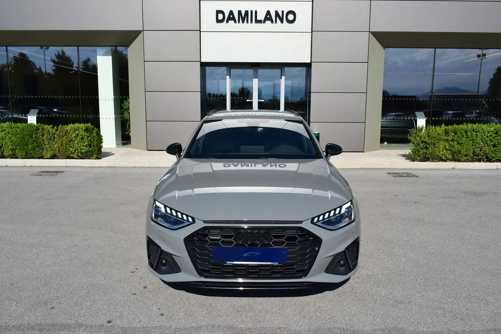 Audi A4 Avant 40 TDI quattro S tronic S line edition Grigio - 2