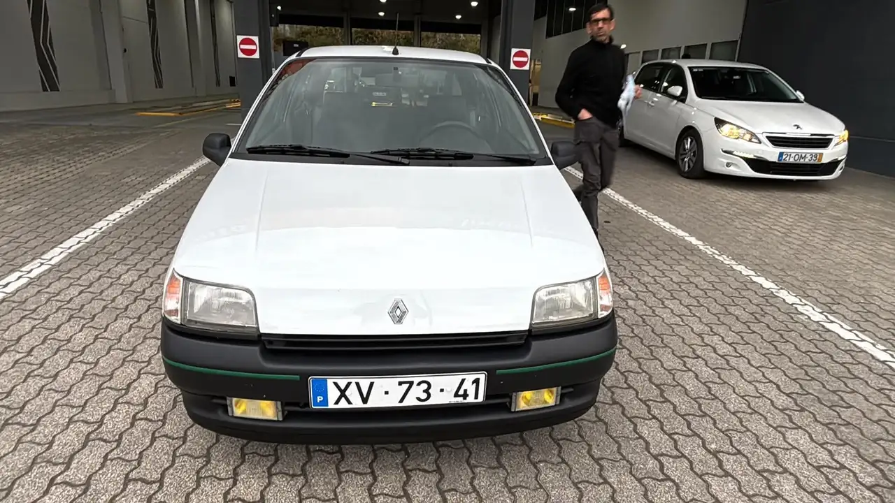 Renault Clio 1.4 S, foto 2
