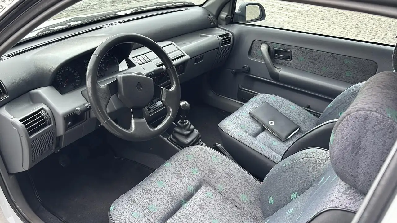 Renault Clio 1.4 S, foto 5