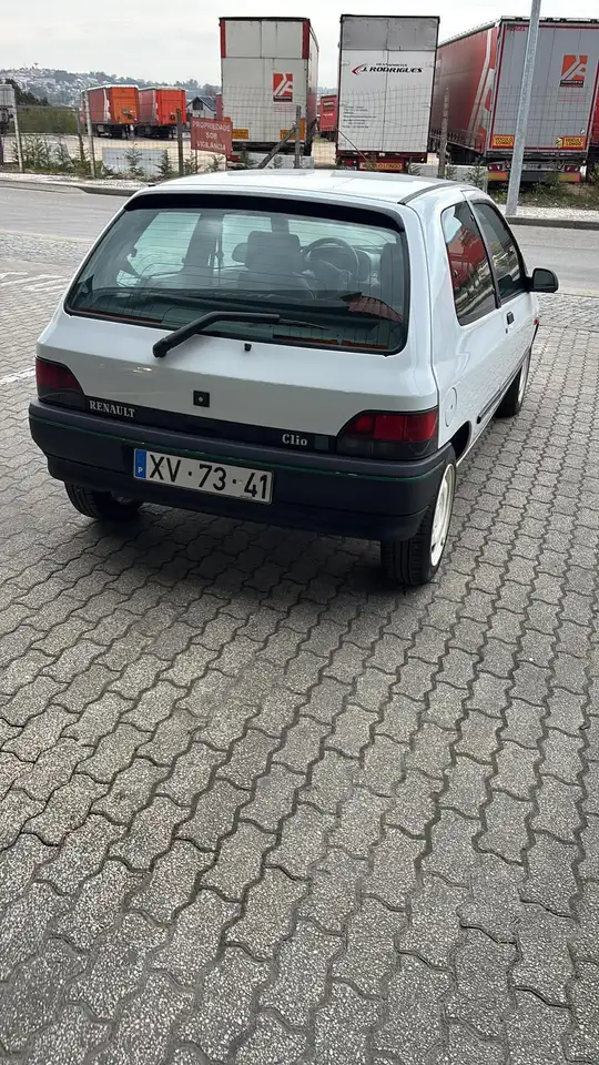 Renault Clio 1.4 S, foto 3
