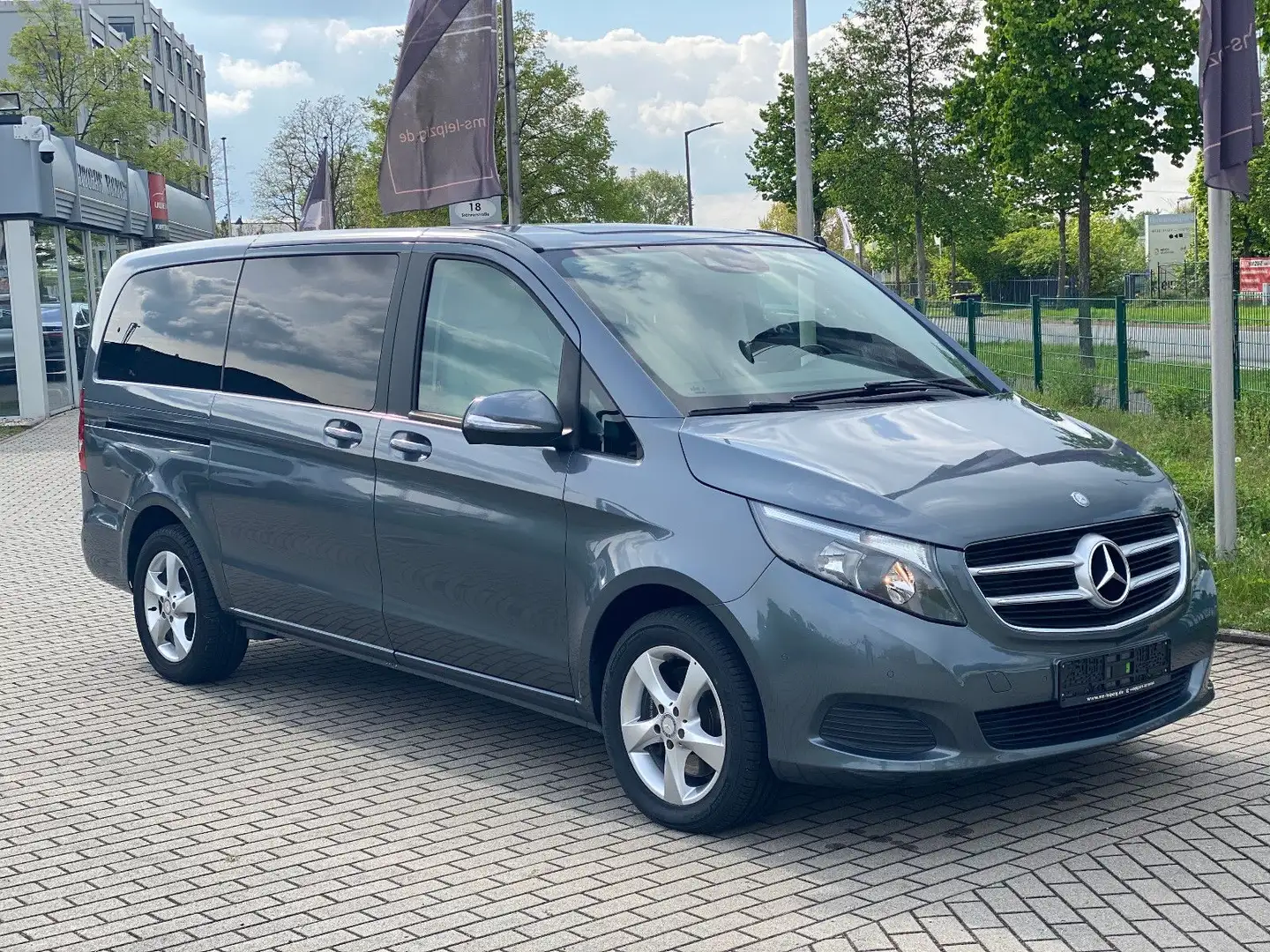 Mercedes-Benz V 250 CDI Edition Lang 4 Matic 7xSitze Gris - 2