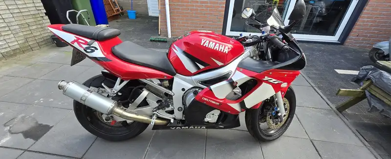 Yamaha YZF-R6 - foto 4