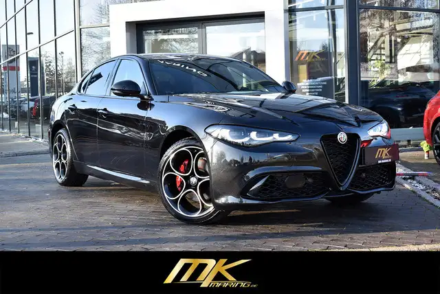 Alfa Romeo Giulia VELOCE Q4*WENIG KM*MATRIX*F1*H&K*CARPLAY*