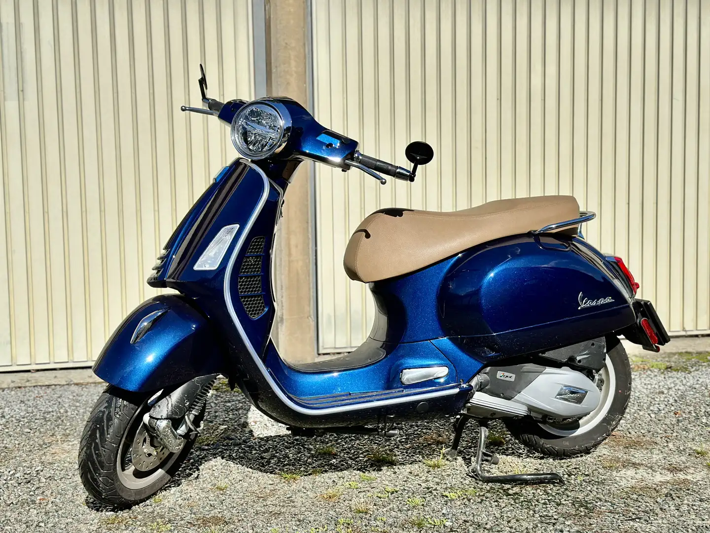 Vespa GTS 125 classic Bleu - 1