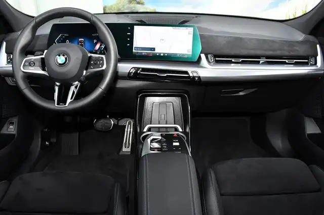 BMW X2 view 10