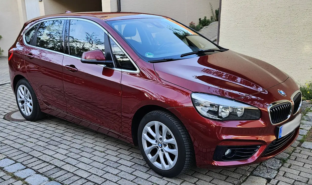 BMW 218