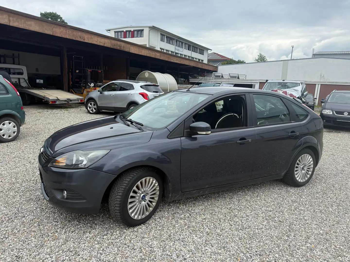Ford Focus 1.6 TDCi DPF Concept Grau - 1