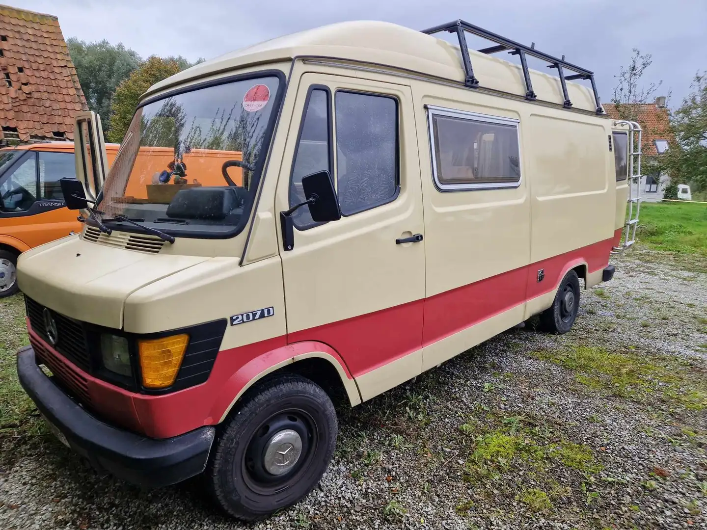 Mercedes-Benz T1 207 D Beżowy - 1