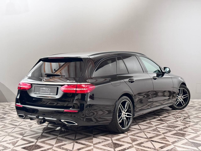 Mercedes-Benz E 400 d 4Matic AMG Sonderausstattung Night-Paket — photo 6