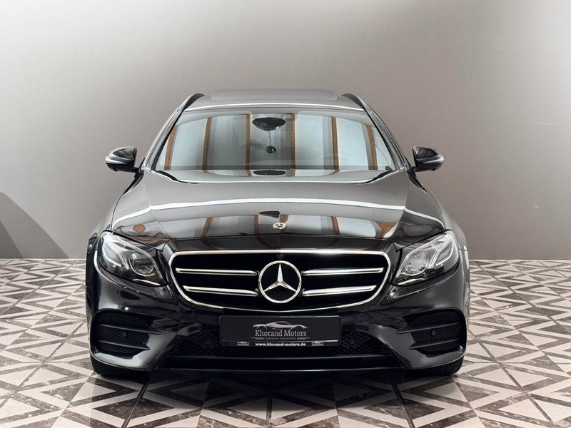 Mercedes-Benz E 400 d 4Matic AMG Sonderausstattung Night-Paket — photo 3