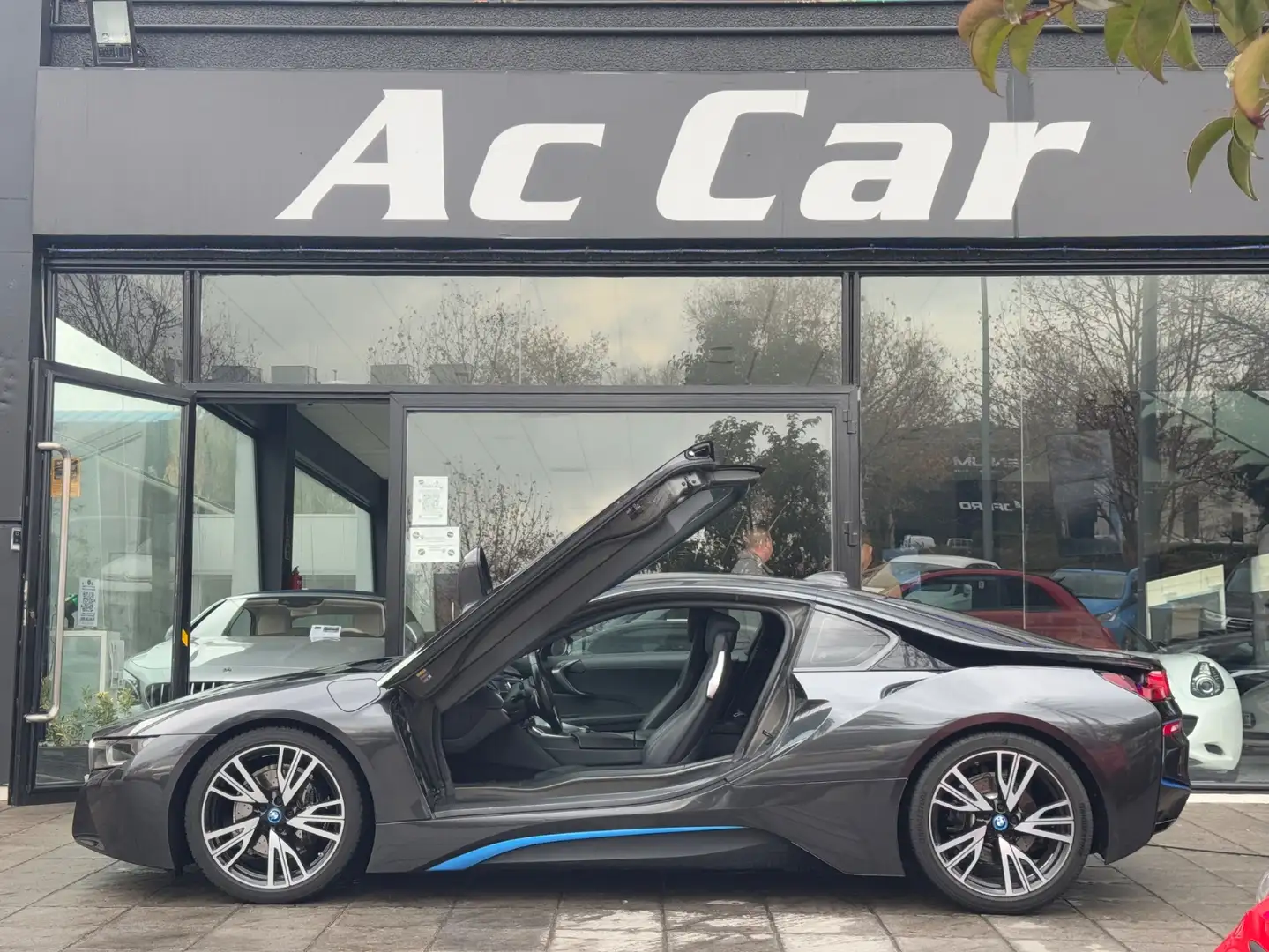 BMW i8 Šedá - 1