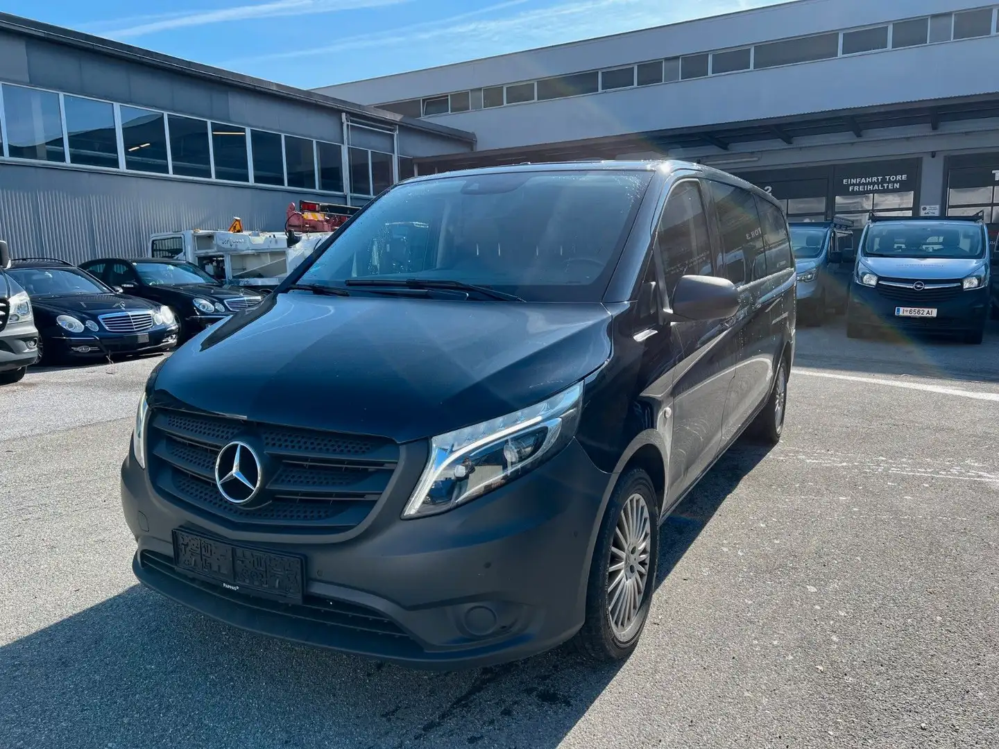 Mercedes-Benz Vito Tourer 116 CDI 4x4 extralang Noir - 1