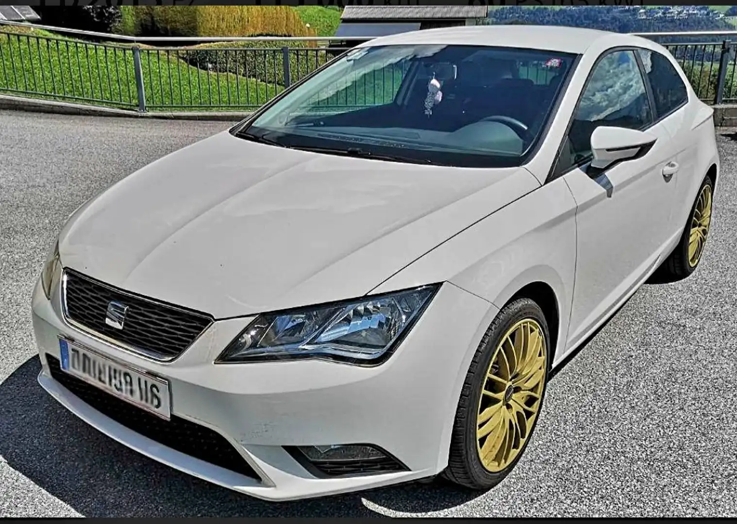 SEAT Leon Leon SC Reference 1,2 TSI Reference Weiß - 1