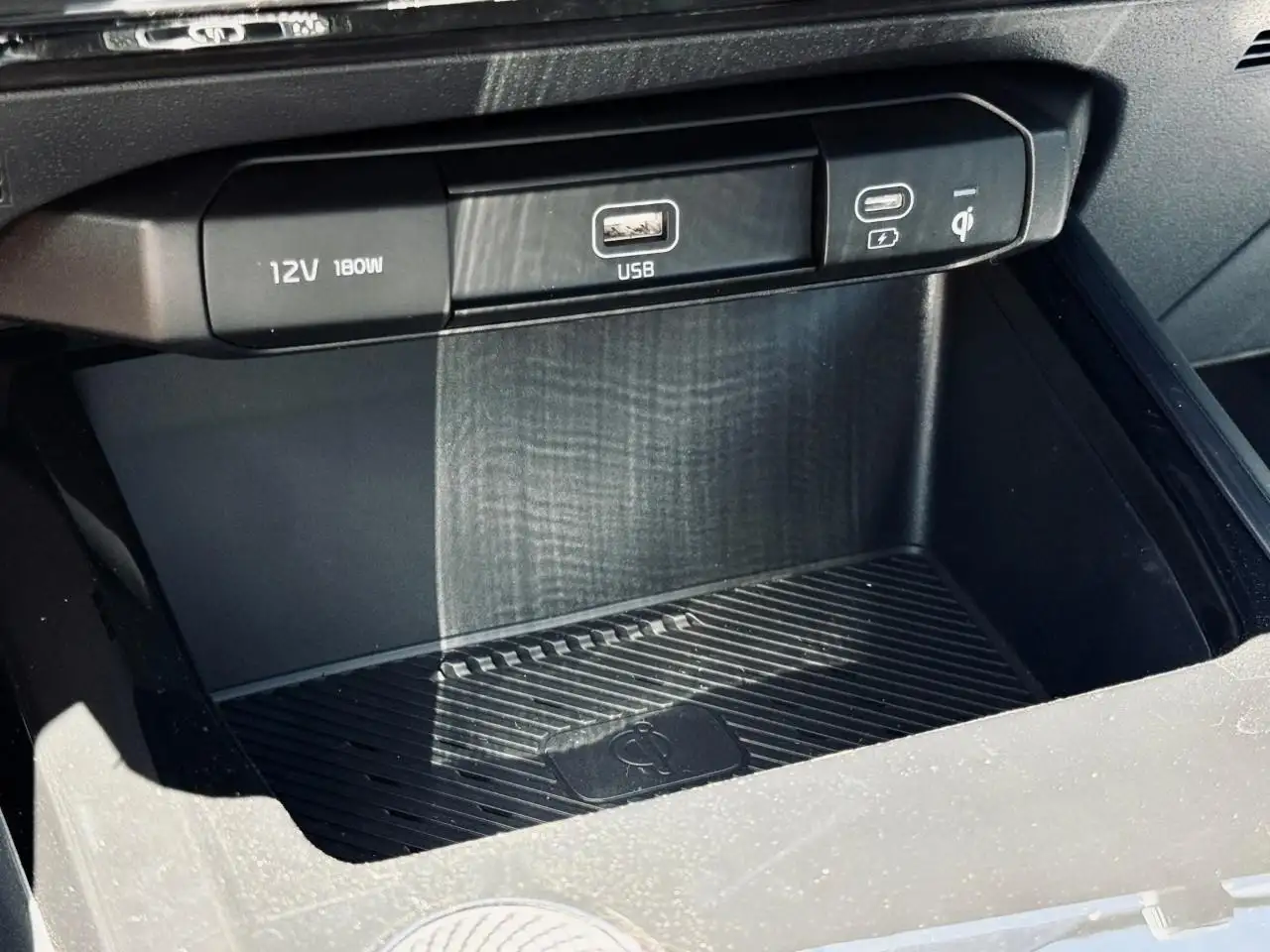 Kia Niro photo Kia Niro