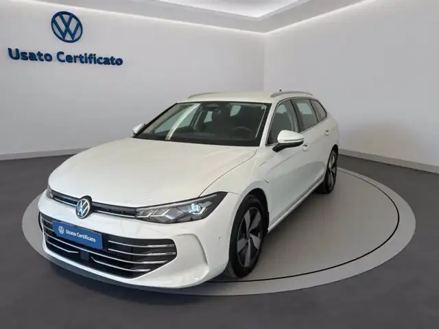 Volkswagen Passat 1.5 tsi ehybrid business 204cv dsg