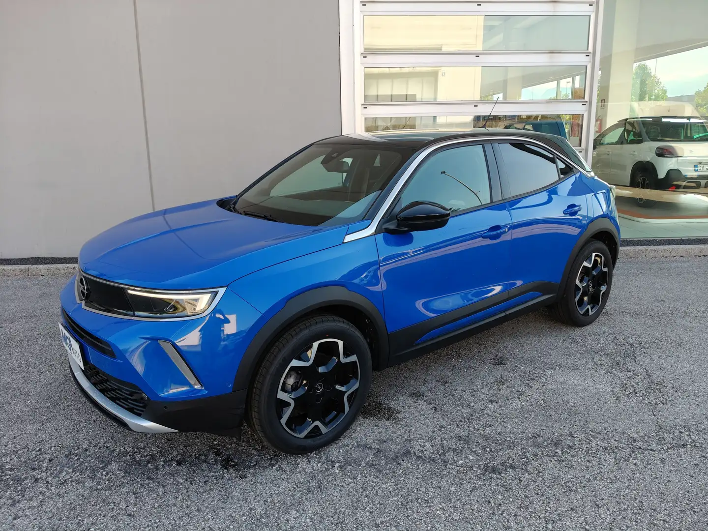 Opel Mokka-E Electric Ultimate 136cv Blu/Azzurro - 2