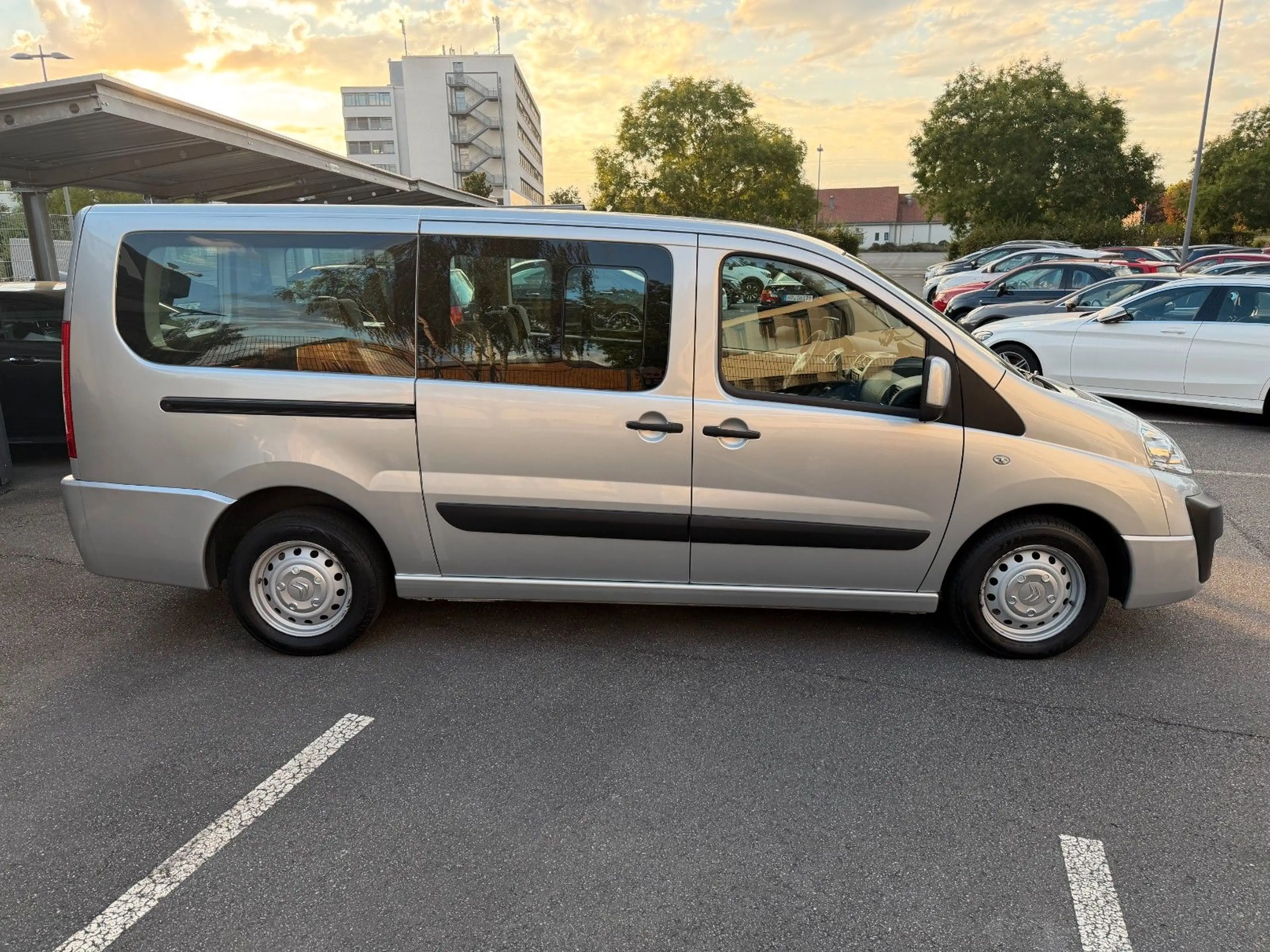 Citroen Jumpy HDi 165 FAP L2 Multispace Tendance — photo 4