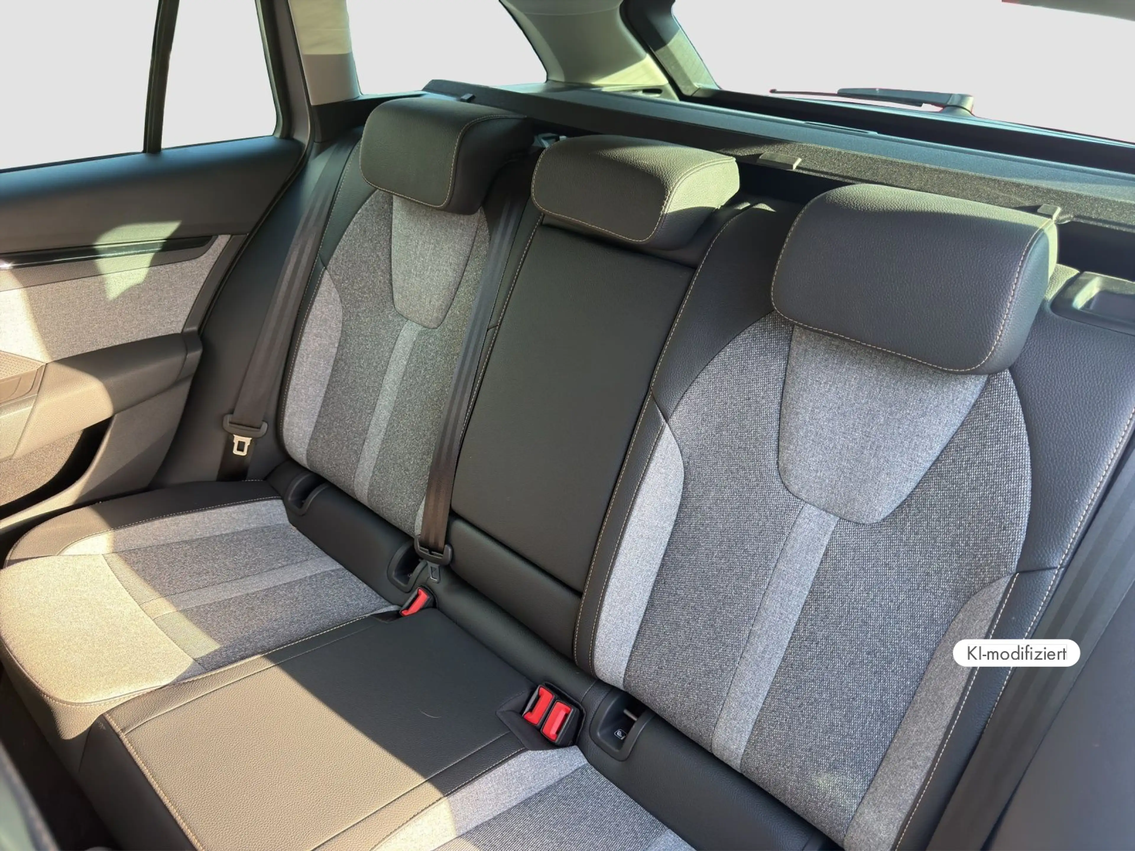 Skoda Octavia IV Combi 1.5 TSI DSG Selection MATRIX KA — photo 14