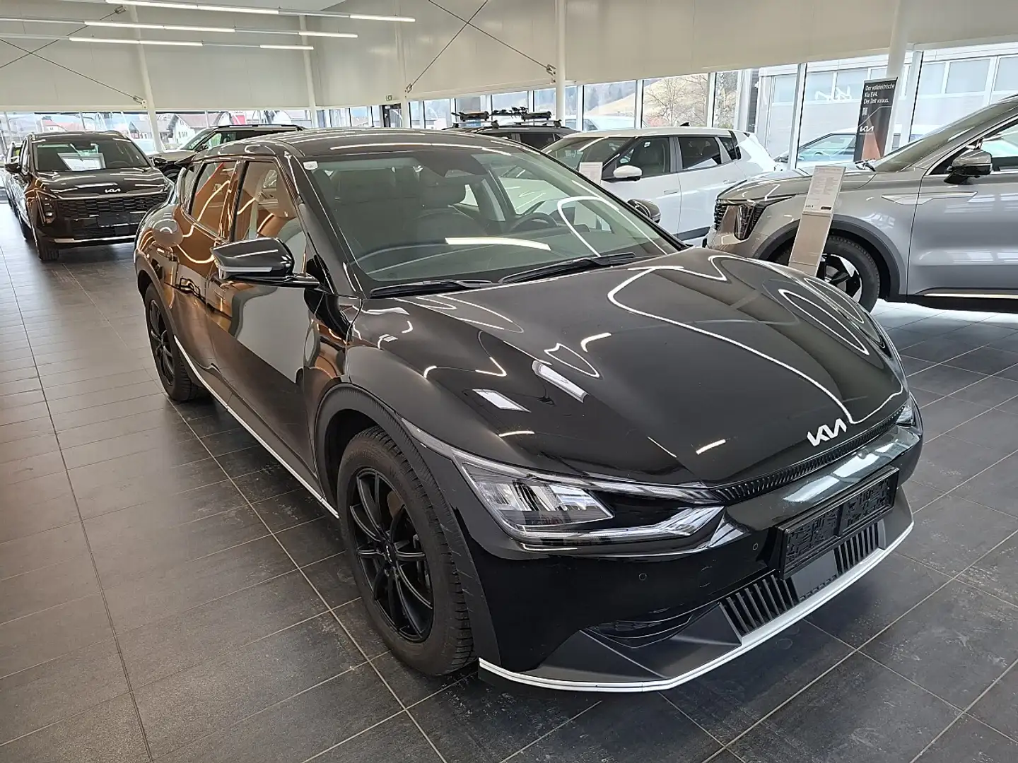 Kia EV6 AWD Aut. Schwarz - 2