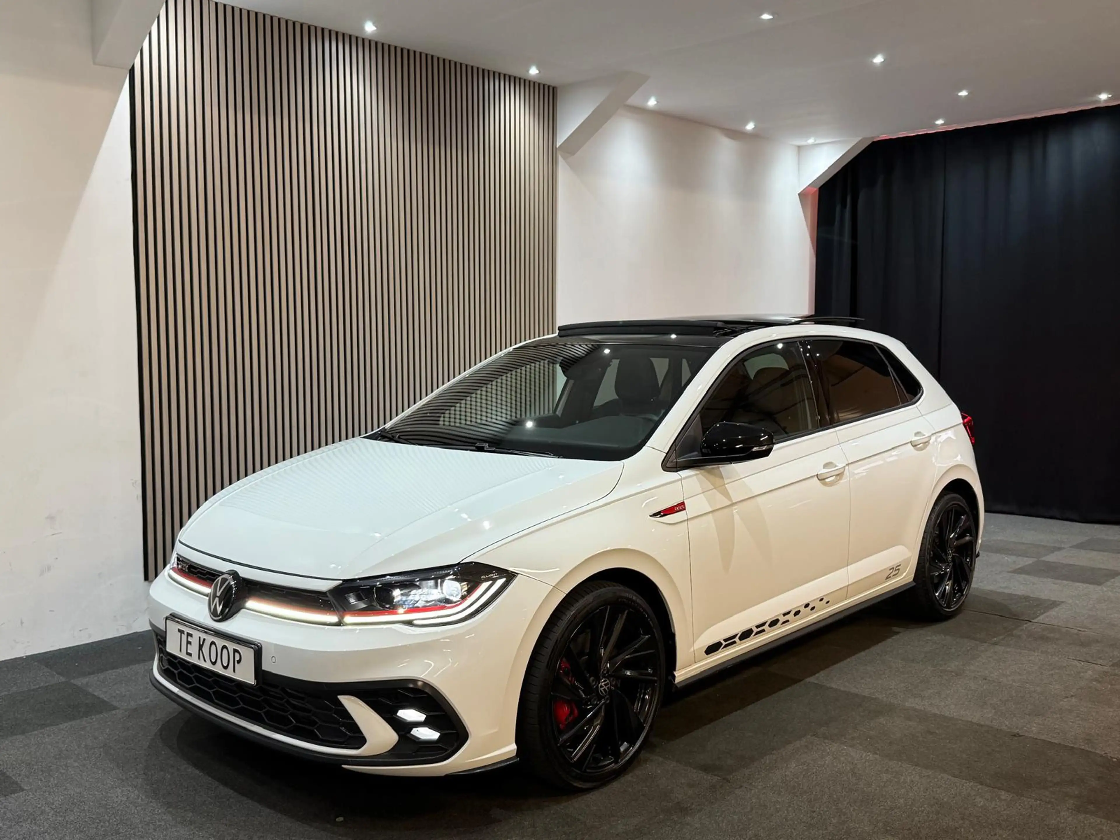 Volkswagen Polo GTI 2.0 TSI 25 Edition Pano l Camera l IQ l Leder l Ke — photo 13