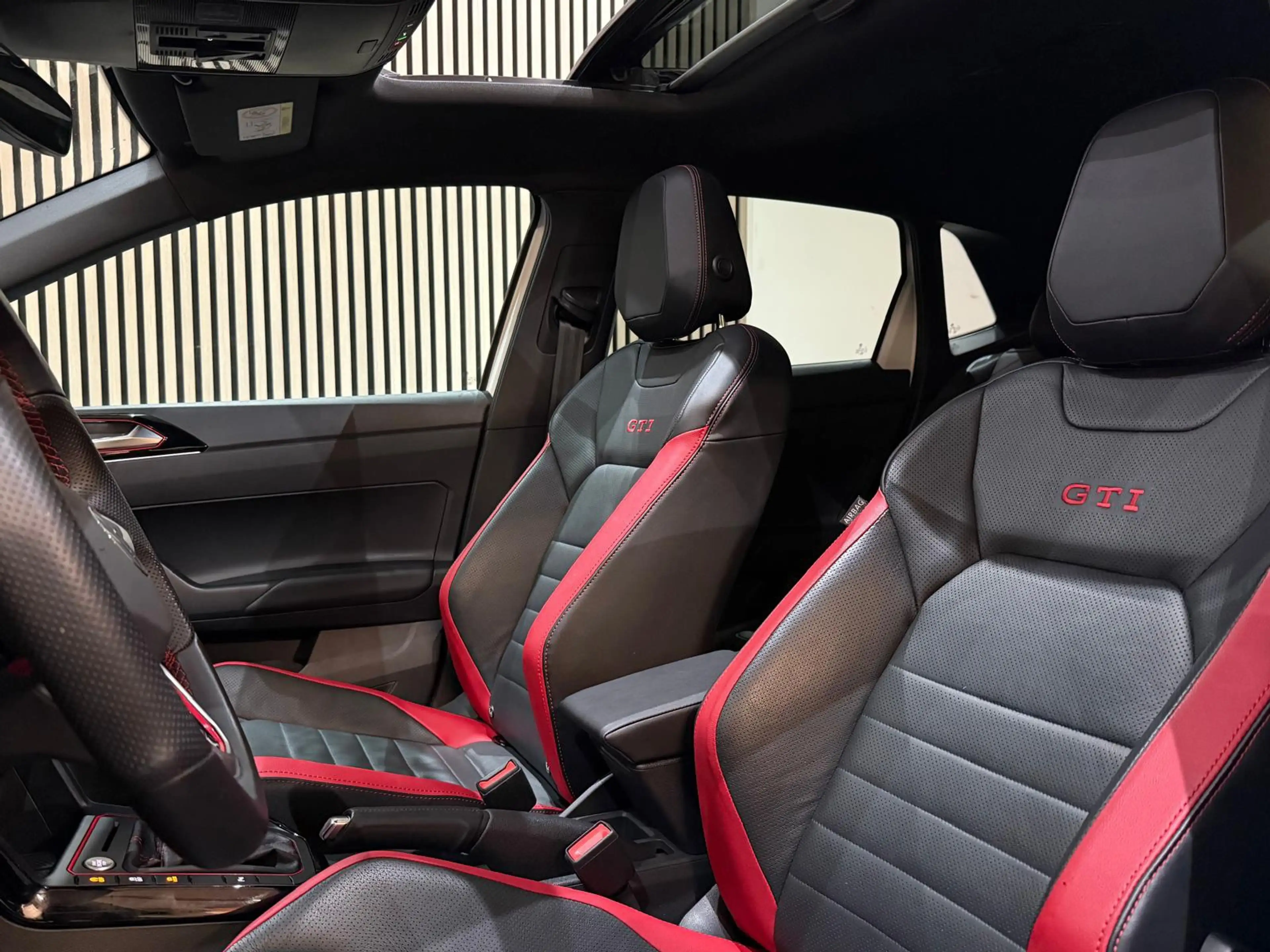 Volkswagen Polo GTI 2.0 TSI 25 Edition Pano l Camera l IQ l Leder l Ke — photo 15