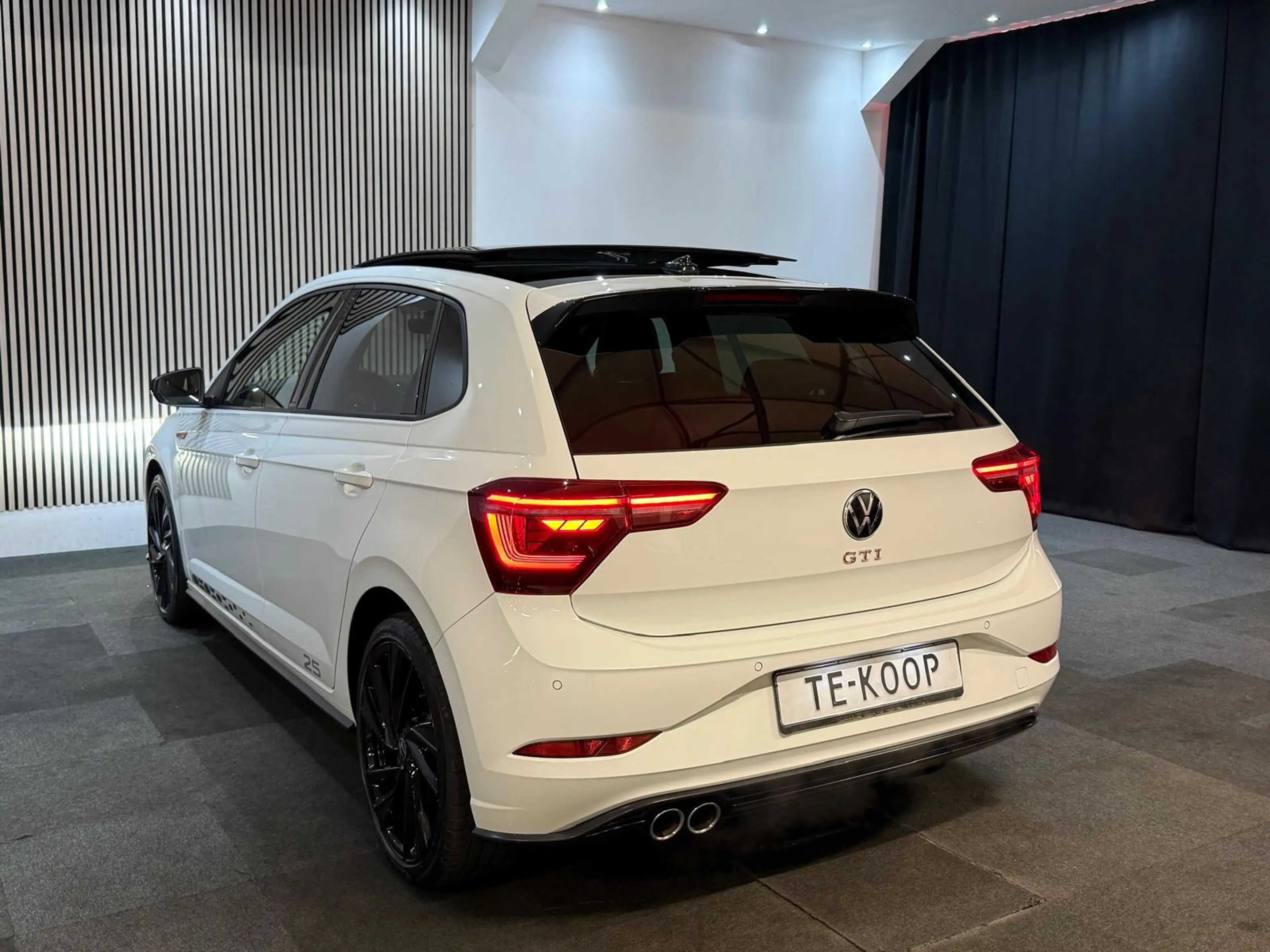 Volkswagen Polo GTI 2.0 TSI 25 Edition Pano l Camera l IQ l Leder l Ke — photo 8