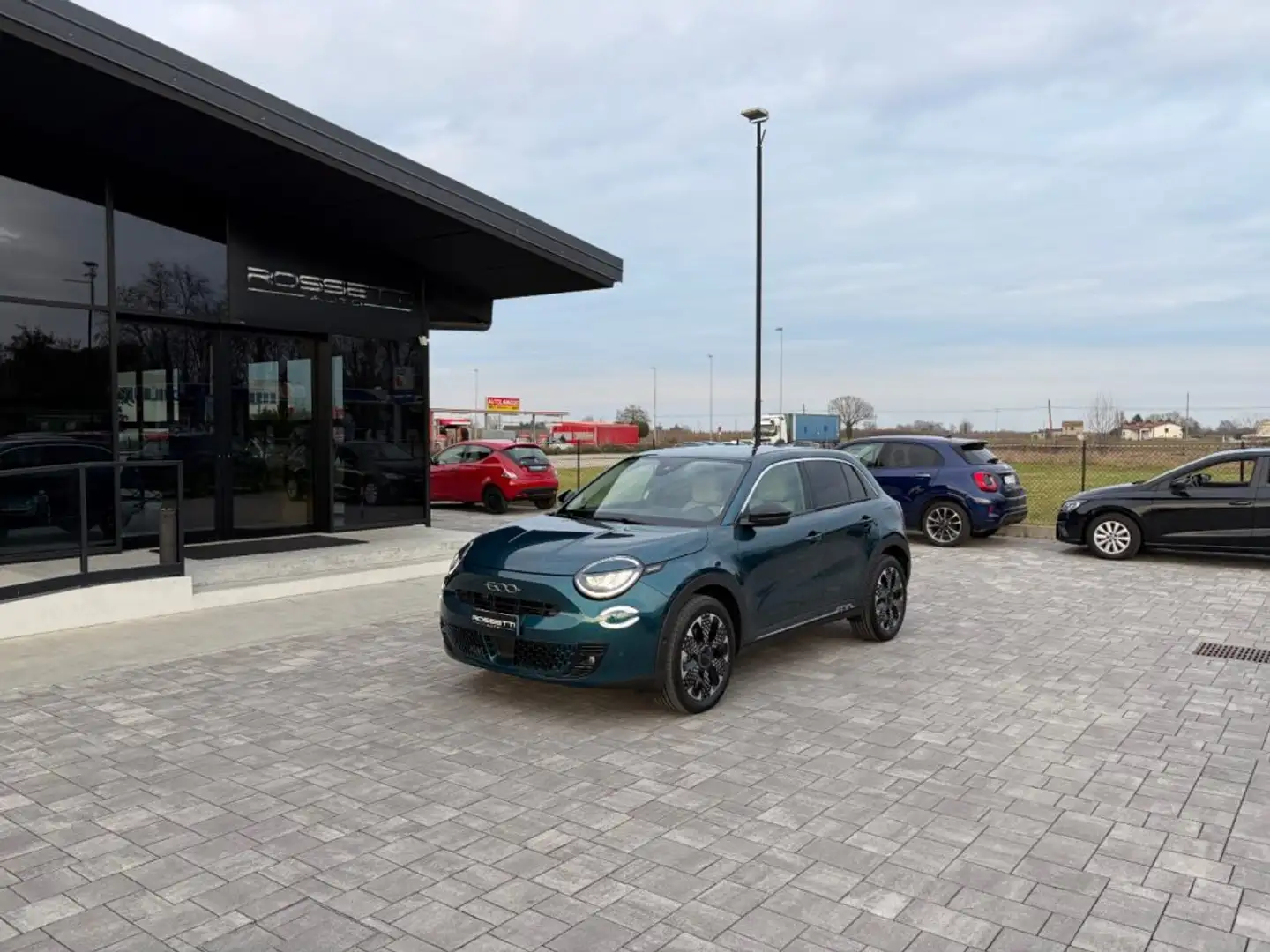 Fiat 600 Hybrid DCT MHEV La Prima ANCHE NEOPATENTATI Verde - 1