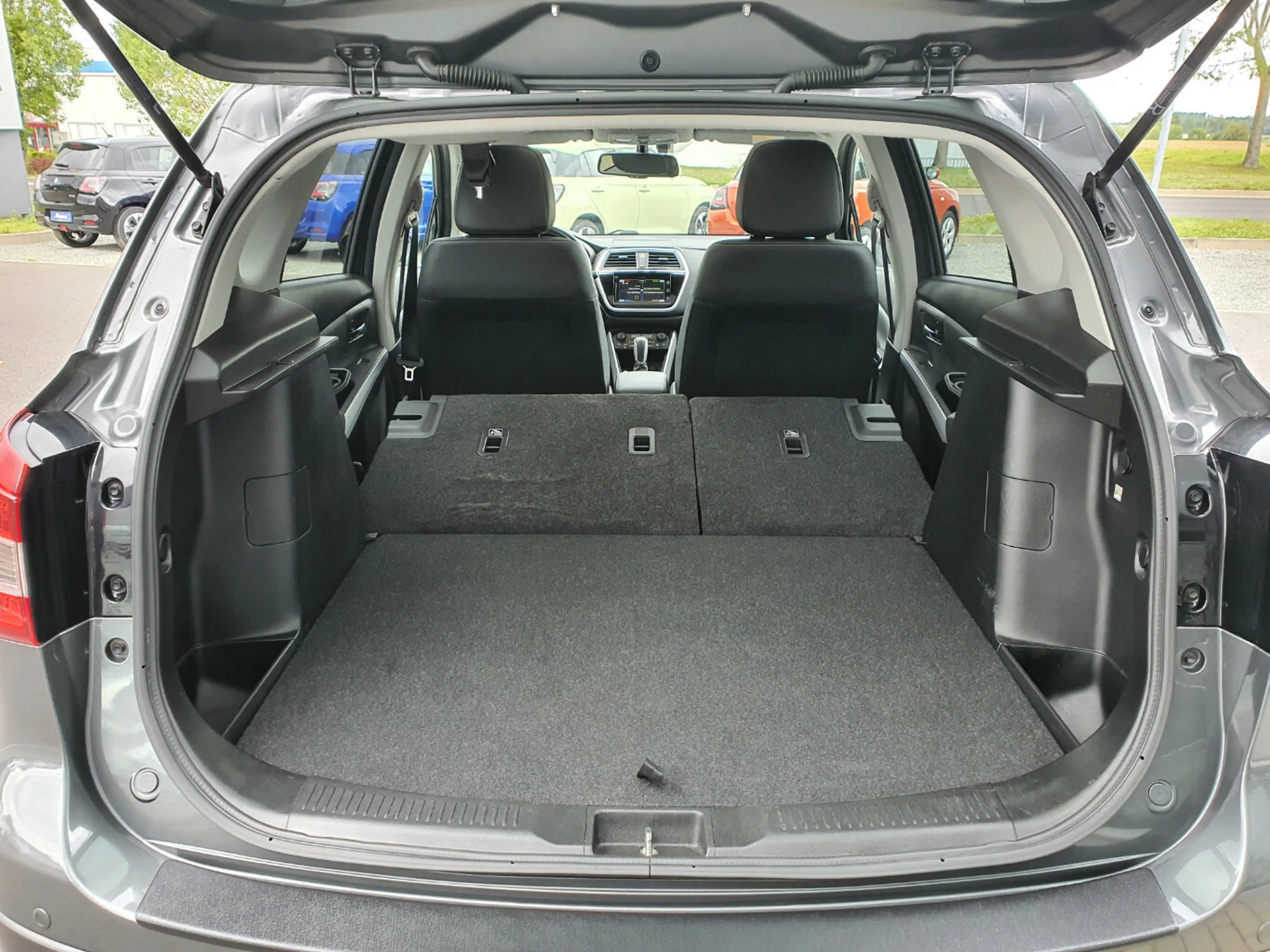 Suzuki SX4 S-Cross 1.4 Comfort+ 4x4*Automatik* — photo 11