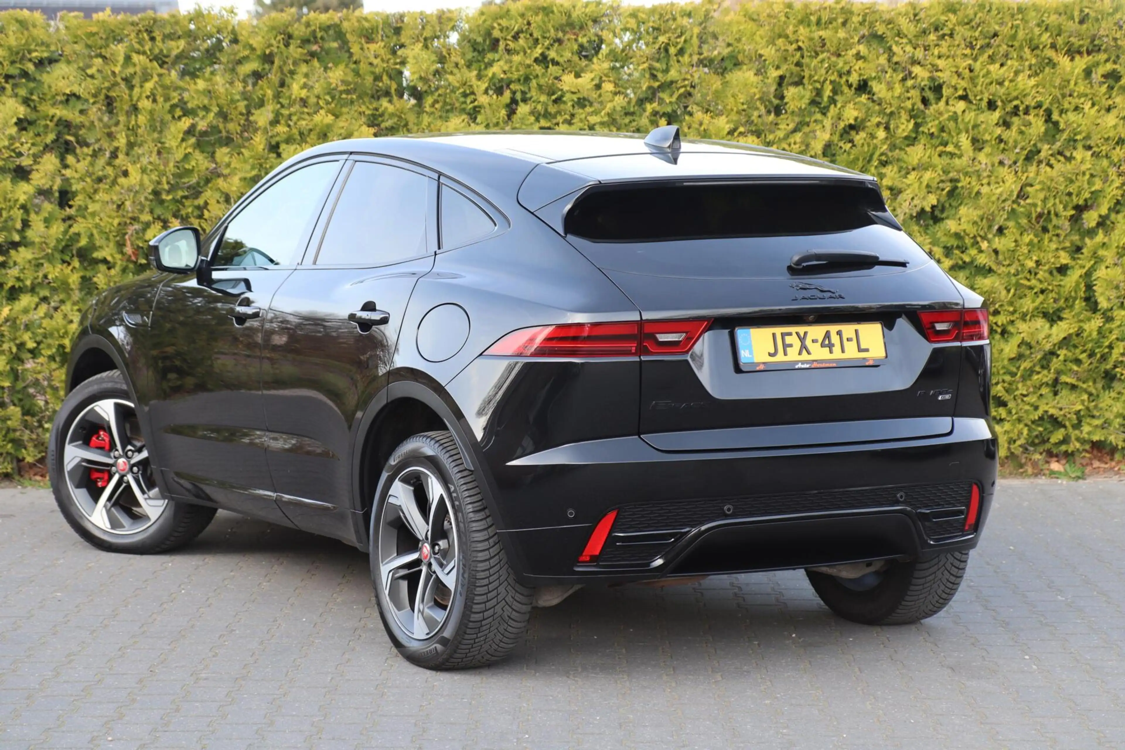 Jaguar E-Pace P300e 309PK ⚡R-Dynamic | AWD | Pano ☀️ | Leder 🛋️ — photo 2