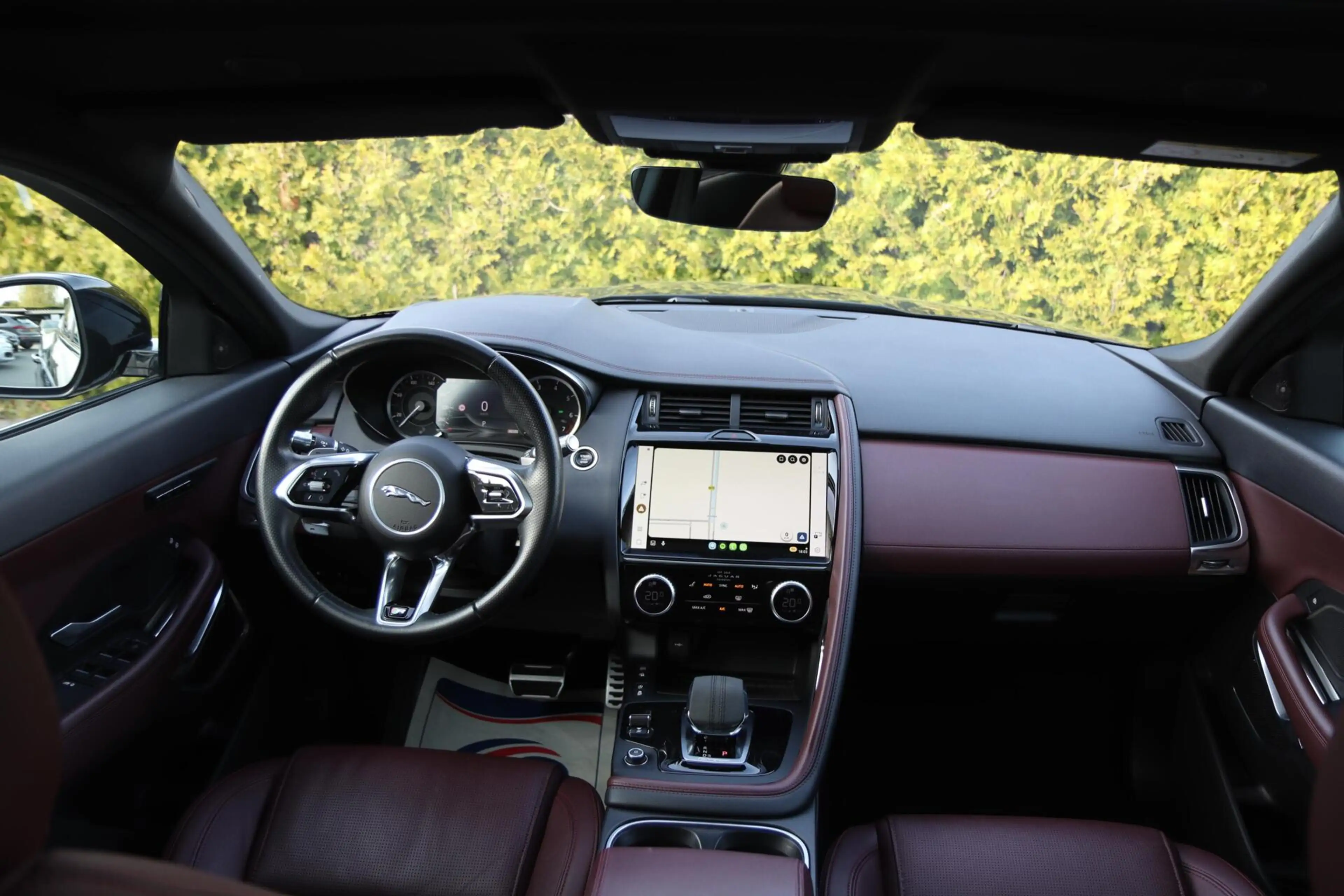 Jaguar E-Pace P300e 309PK ⚡R-Dynamic | AWD | Pano ☀️ | Leder 🛋️ — photo 5
