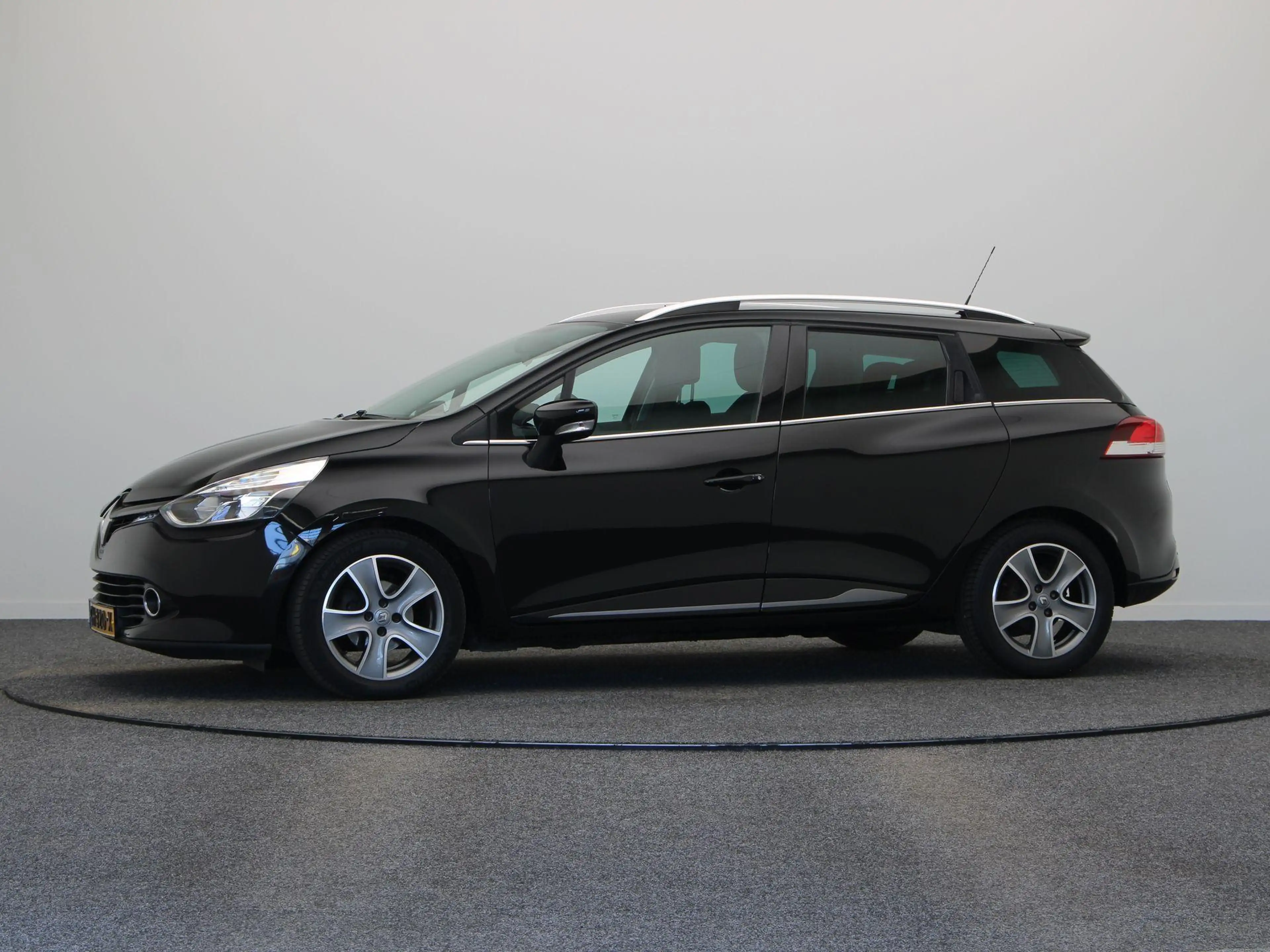 Renault Clio Estate 90pk TCe Night&Day | Volledig onderhouden | — photo 12