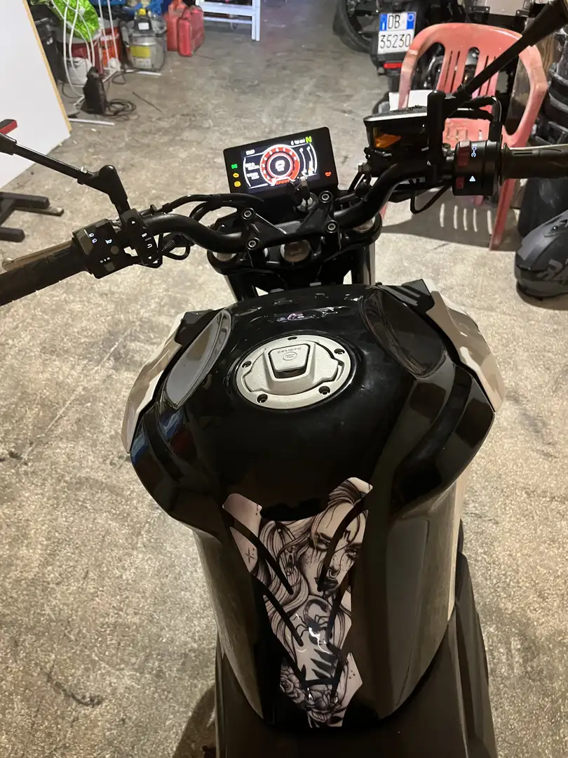 CFMOTO 650 NK Fekete - 1