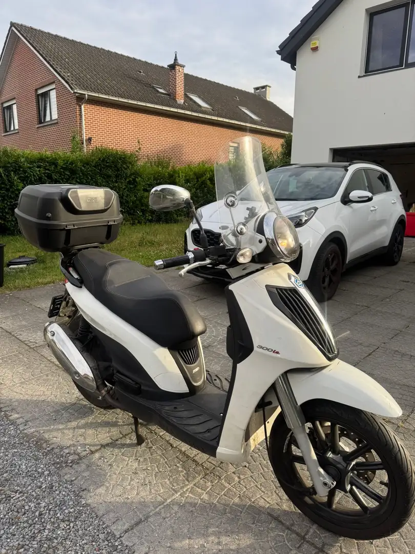 Piaggio Carnaby 300 Cruiser Blanc - 2