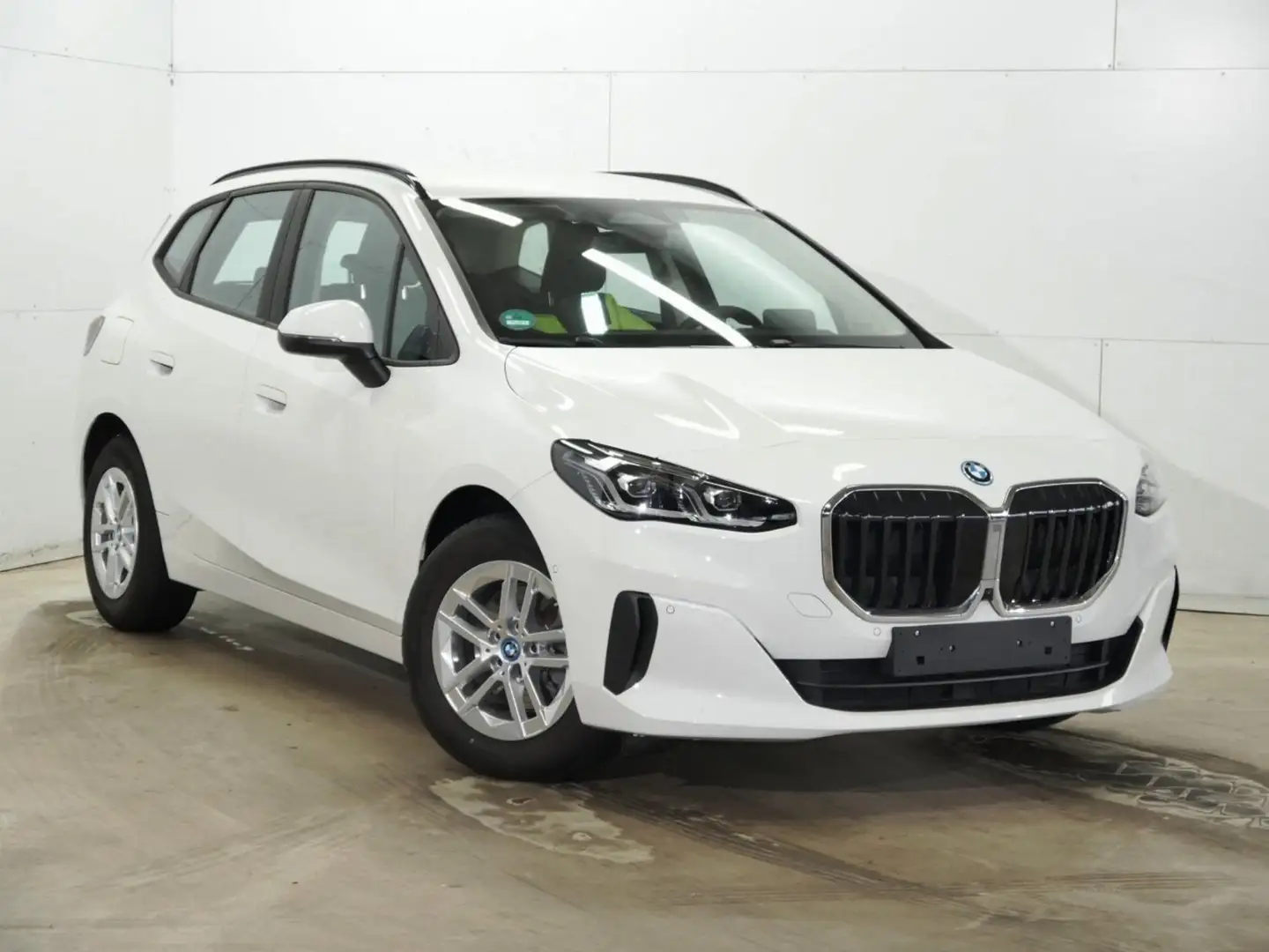 BMW 225 e xDrive HeadUp ACC 360°Kam Weiß - 2