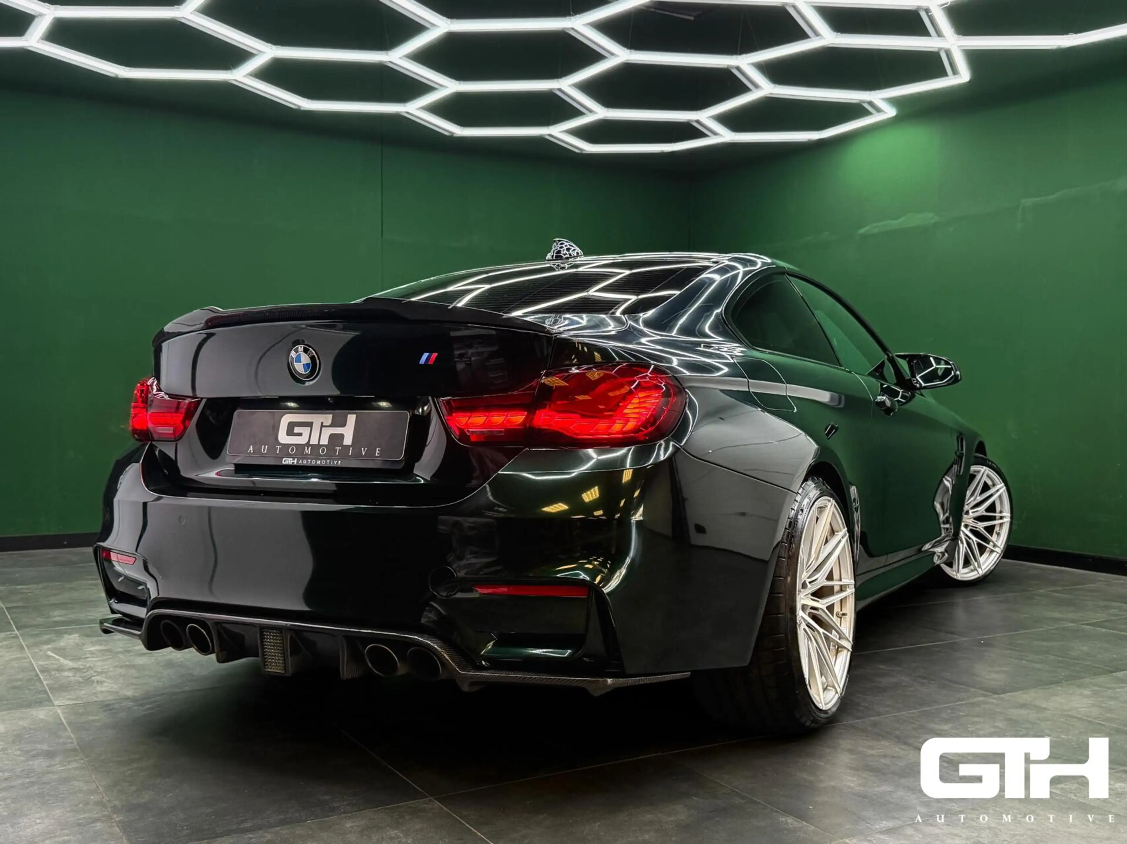 BMW M4 4-serie Coupé Carbon | H/K | Head-up | 360-Cam | N — photo 2