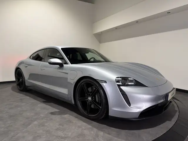Porsche Taycan Performance 84 kWh | Performance accu Plus | Lucht
