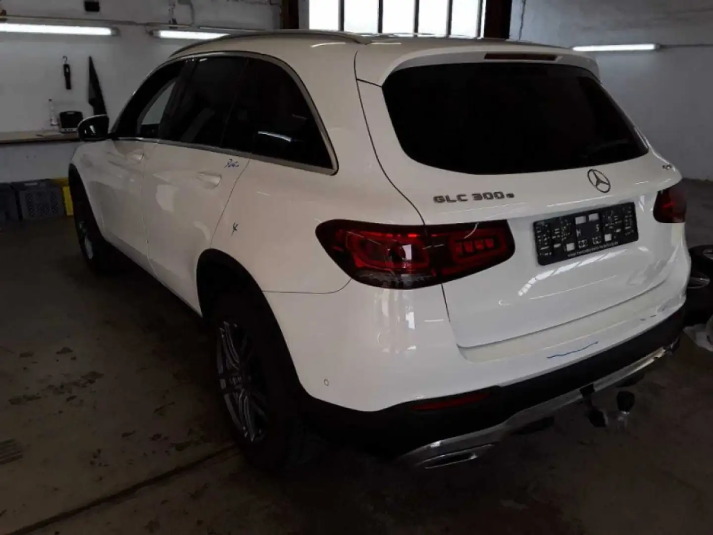 Mercedes-Benz GLC 300 PlugIn*4Matic*AHK*MBUX*R.Cam*SHZ*Leder Wit - 2