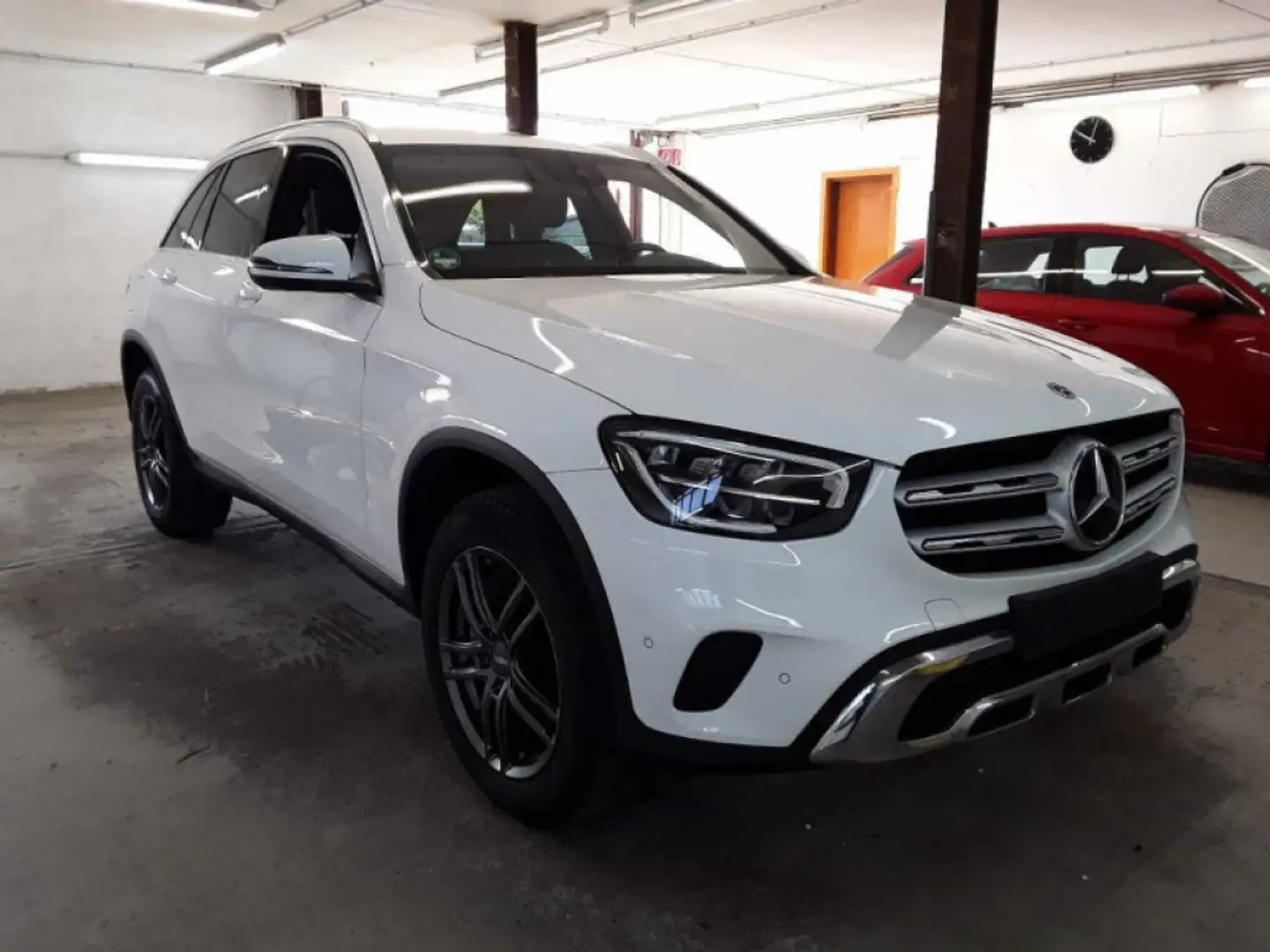 Mercedes-Benz GLC 300 PlugIn*4Matic*AHK*MBUX*R.Cam*SHZ*Leder Wit - 1