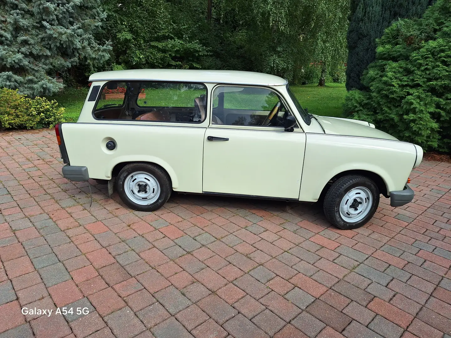 Trabant 1.1 Kombi Weiß - 1