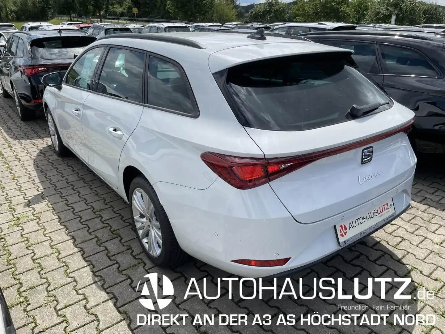 SEAT Leon Sportstourer Style Edition 1.5 eTSI   [...] Weiß - 2