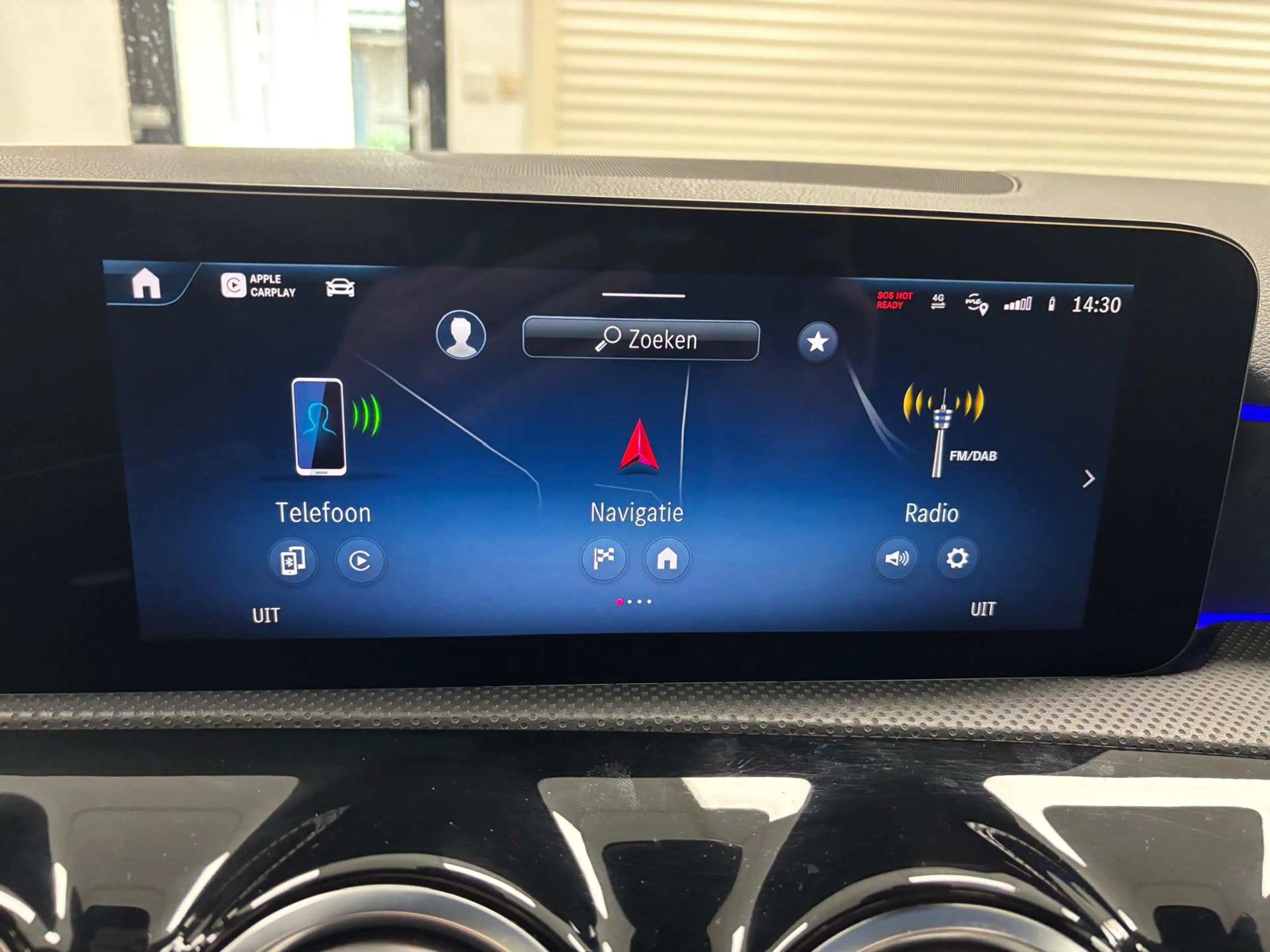 Mercedes-Benz A 250 e AMG Pano Burmester 360 Keyless 19" Dodehoek — photo 14
