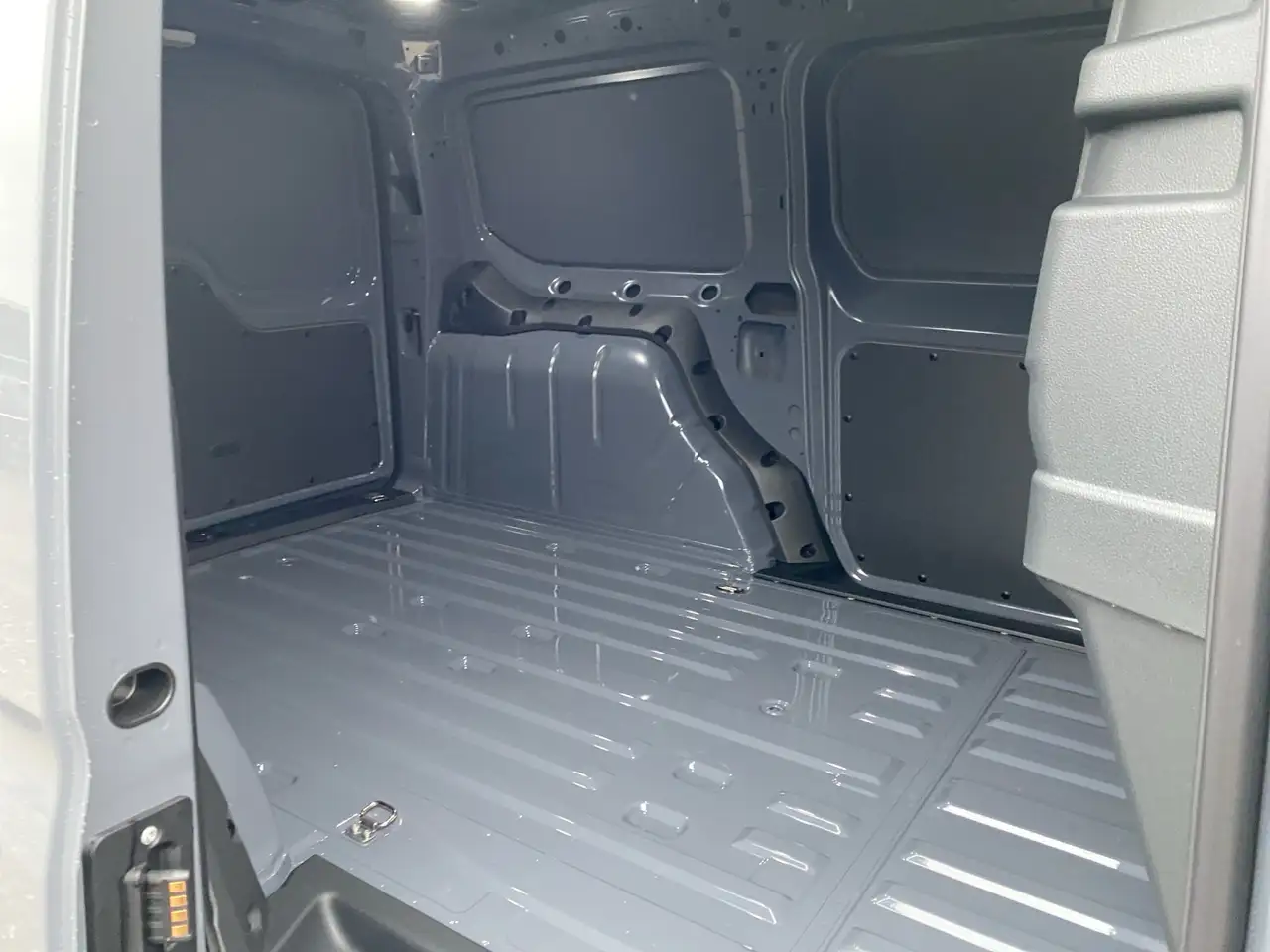 Volkswagen Caddy Maxi Cargo 2.0 TDI Kasten lang 13