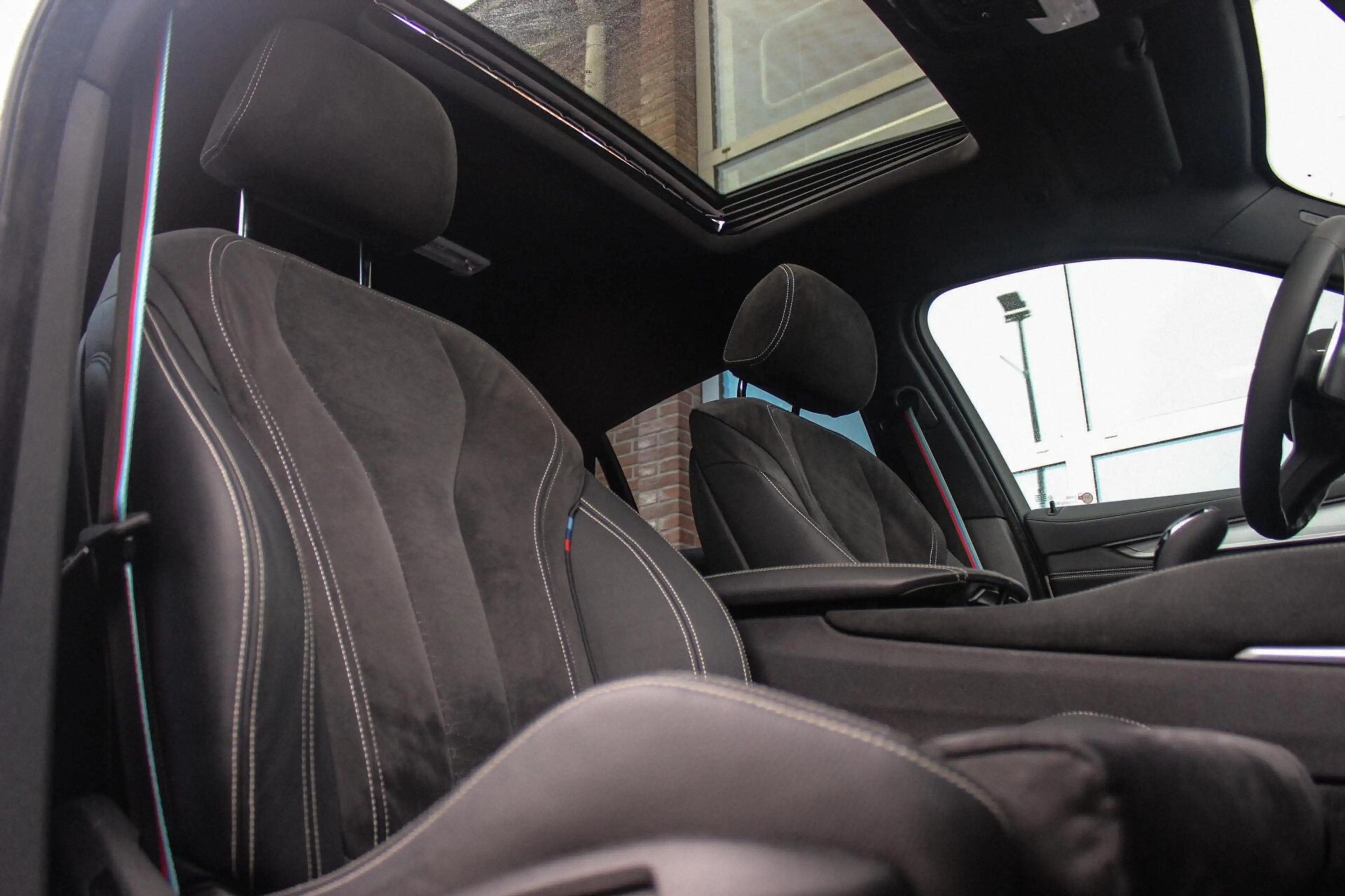 BMW X6 xDrive35i High Executive | M Sportpakket | Driving — photo 15