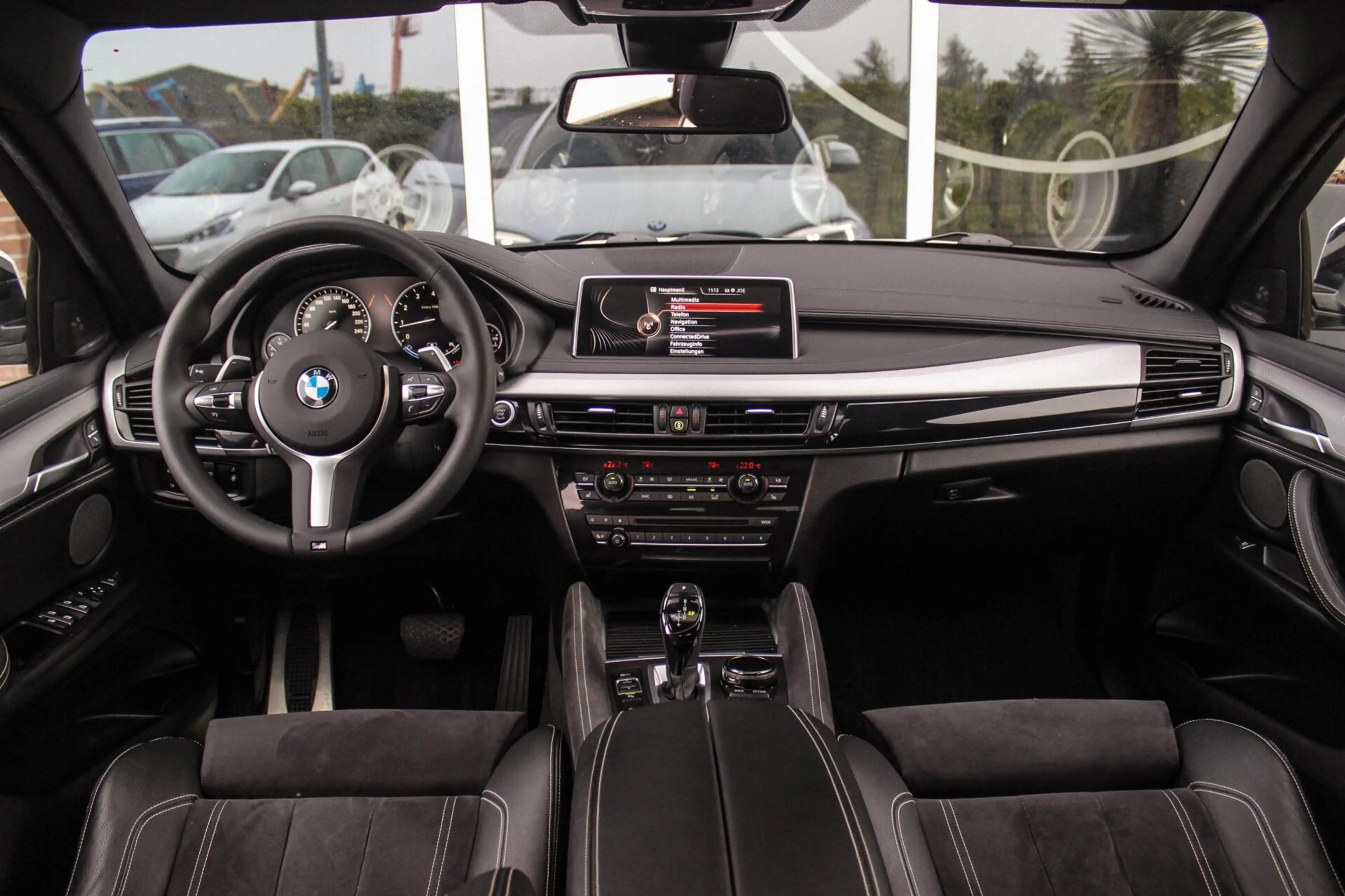 BMW X6 xDrive35i High Executive | M Sportpakket | Driving — photo 3